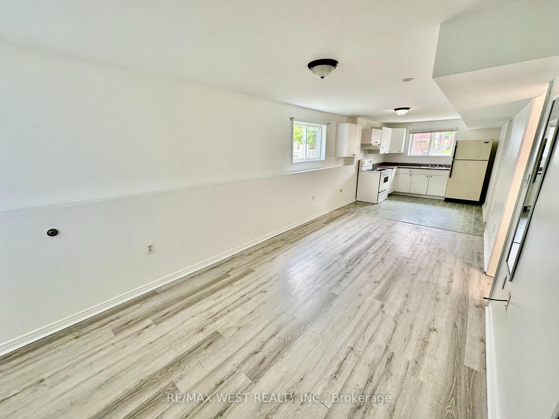 Photo 7 of Unit Basement, 37 Whitehorn Crescent, Barrie, Holly — HOMEH