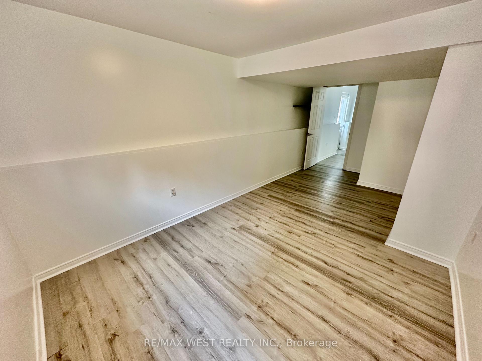 Photo 10 of Unit Basement, 37 Whitehorn Crescent, Barrie, Holly — HOMEH