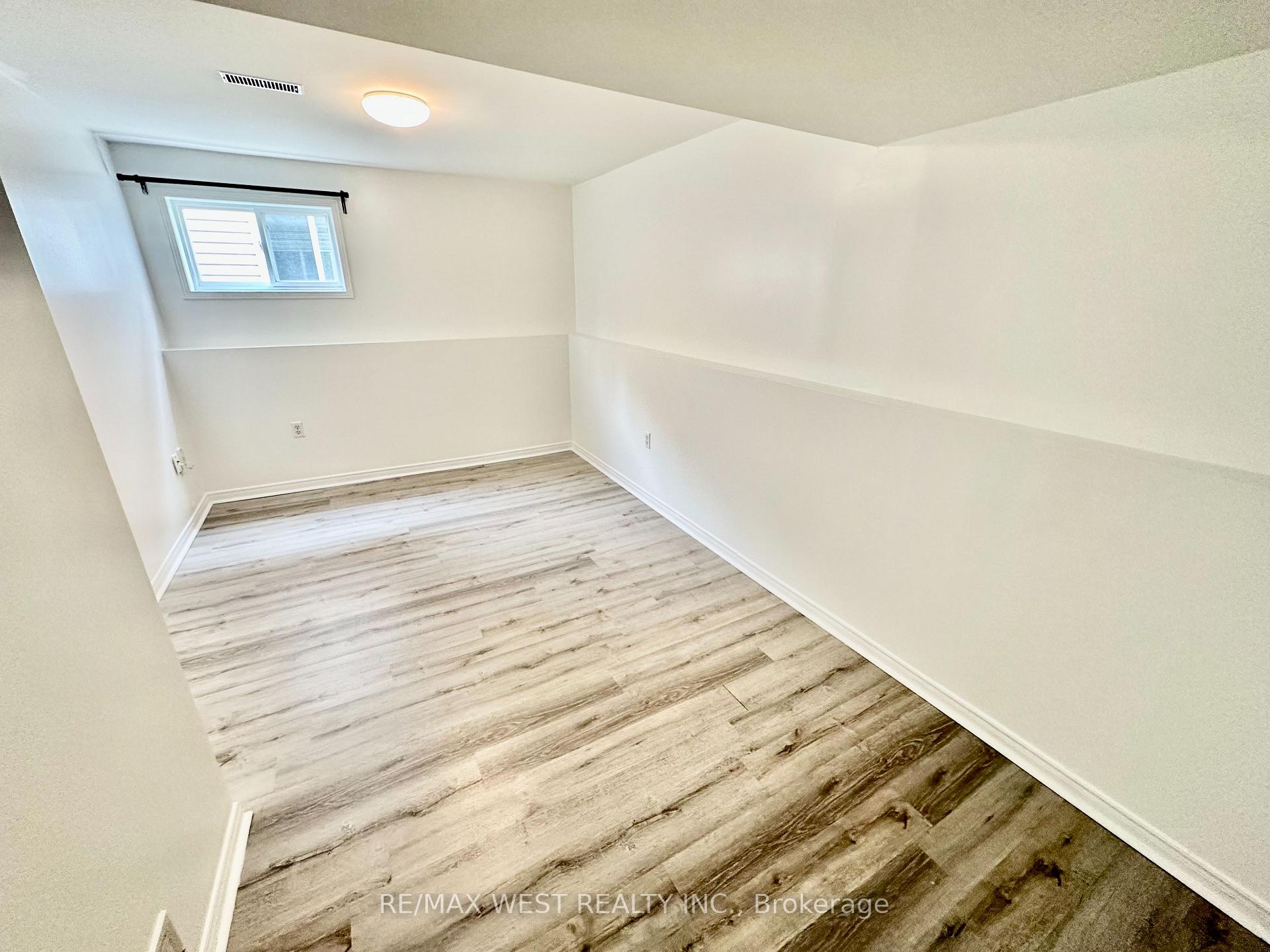 Photo 11 of Unit Basement, 37 Whitehorn Crescent, Barrie, Holly — HOMEH