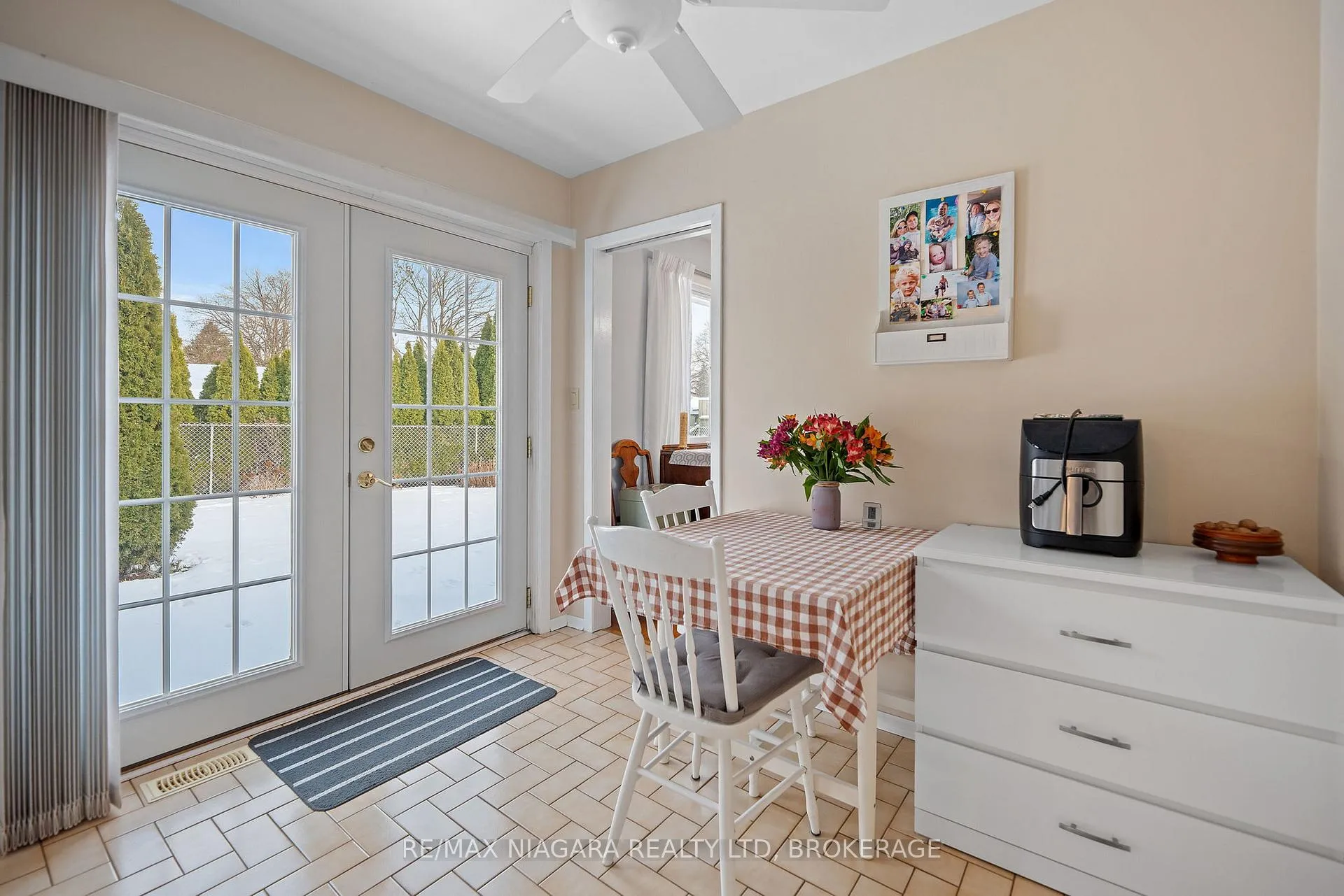 Photo 10 of 4204 Patten Crescent, Niagara Falls, Morrison — HOMEH