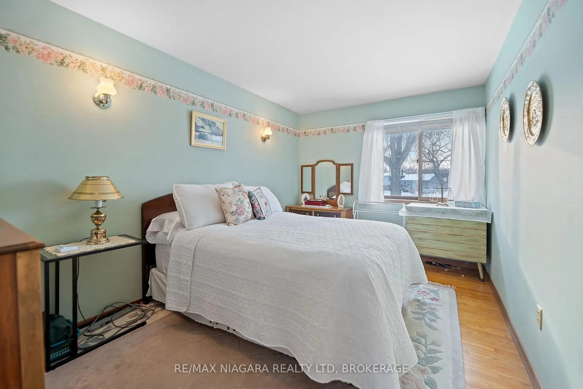 Photo 15 of 4204 Patten Crescent, Niagara Falls, Morrison — HOMEH