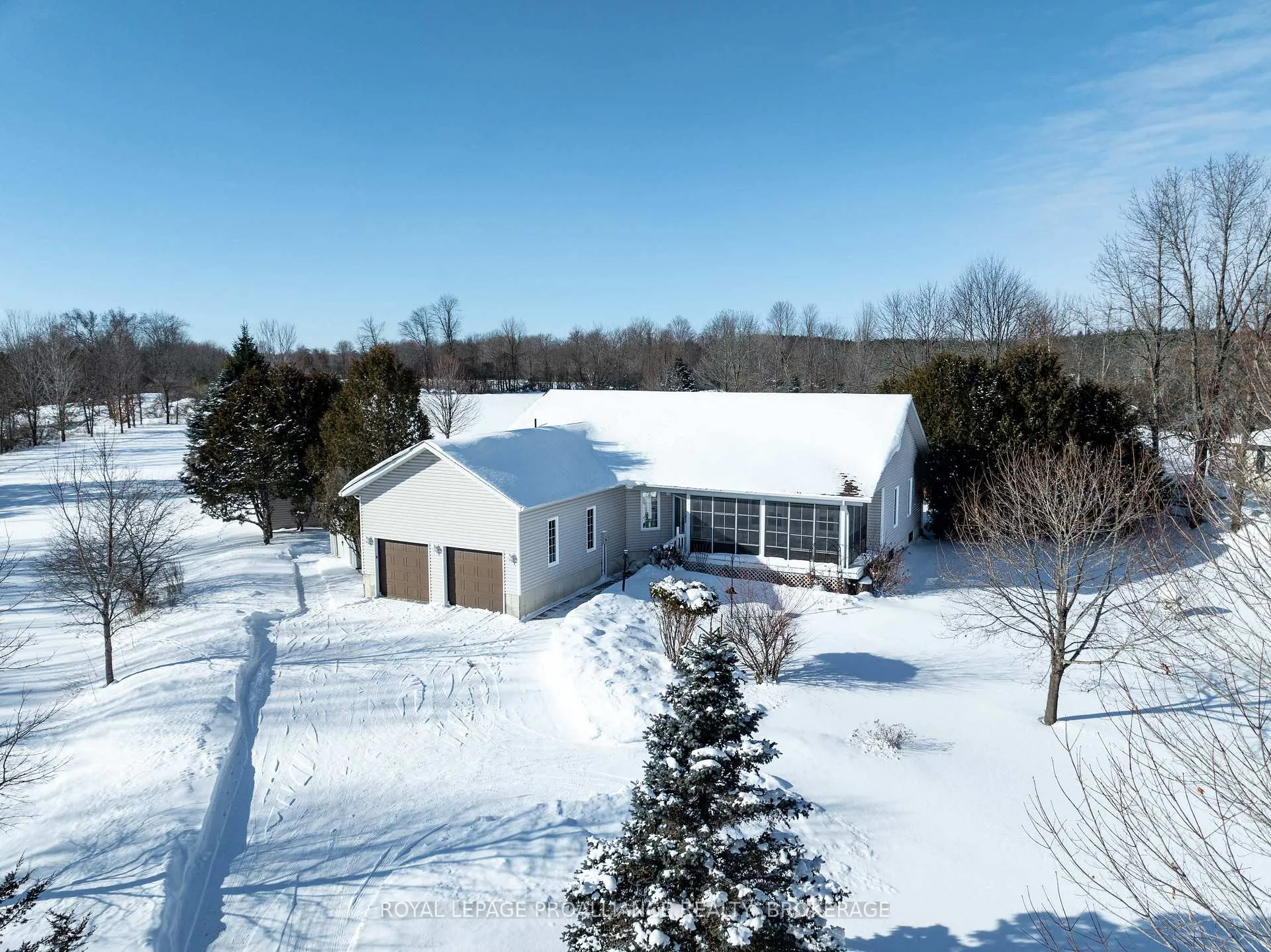 Photo 1 of 9727 Highway 42, Rideau Lakes, Rideau Lakes (North Crosby) Twp — HOMEH
