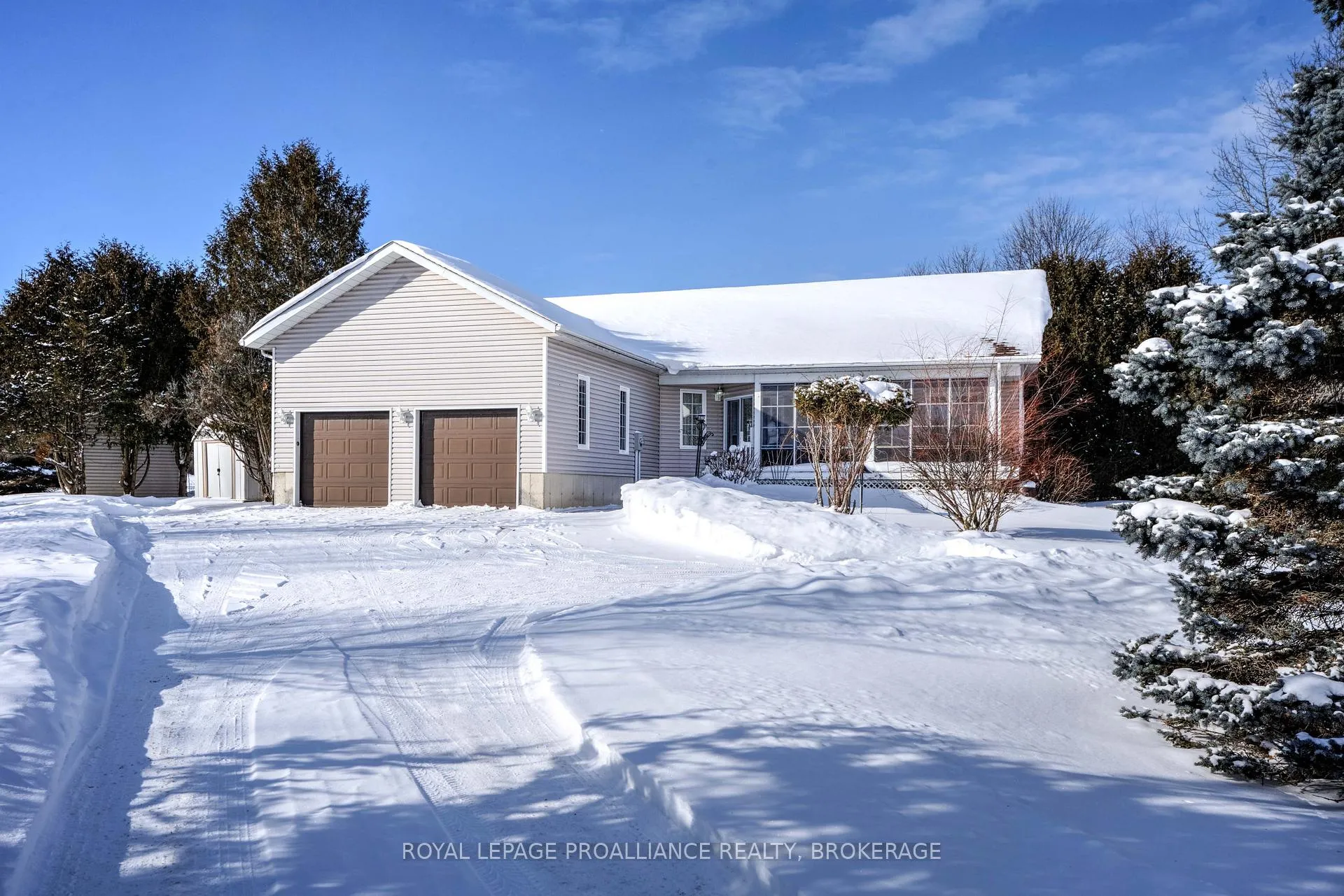 Photo 3 of 9727 Highway 42, Rideau Lakes, Rideau Lakes (North Crosby) Twp — HOMEH