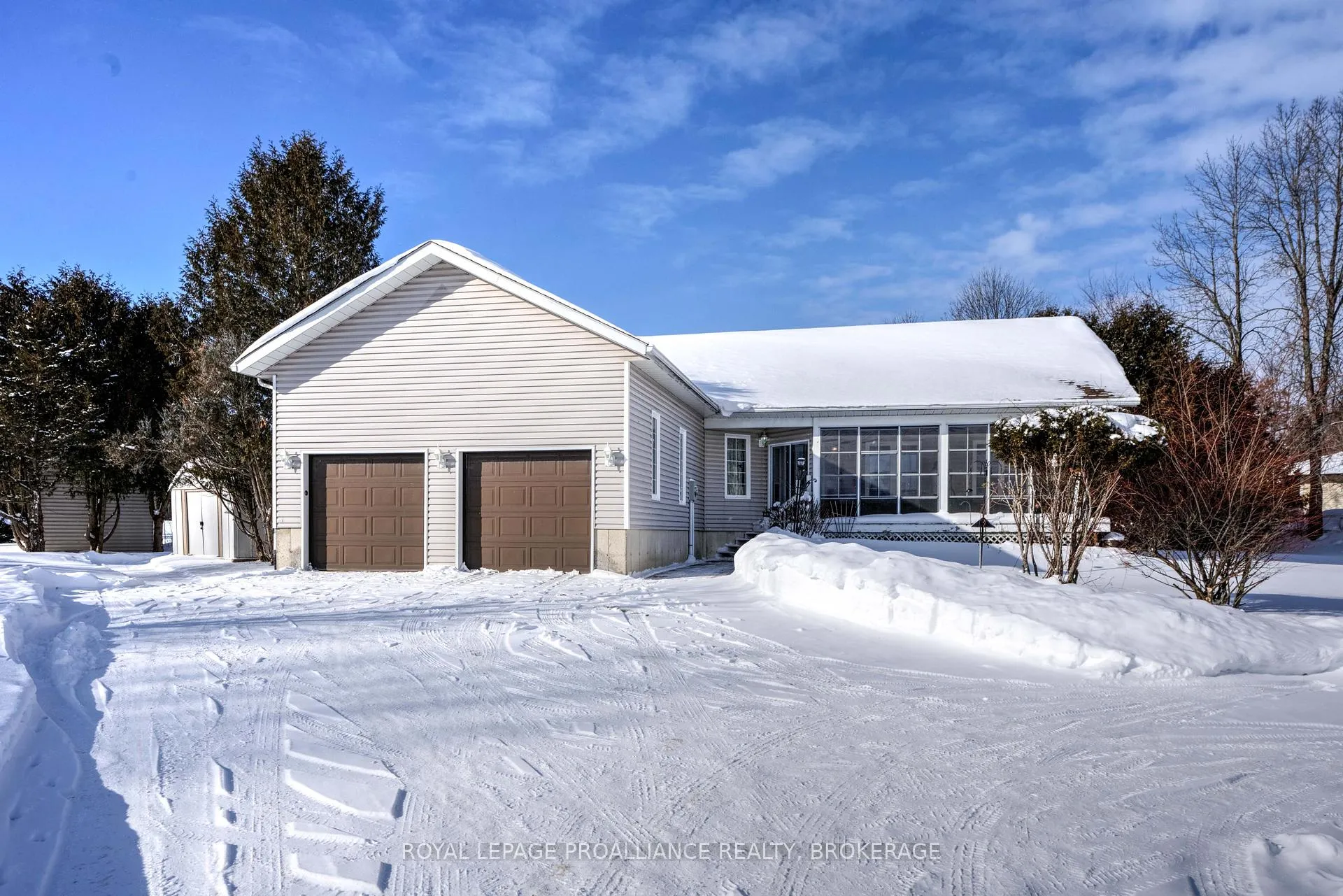 Photo 9 of 9727 Highway 42, Rideau Lakes, Rideau Lakes (North Crosby) Twp — HOMEH