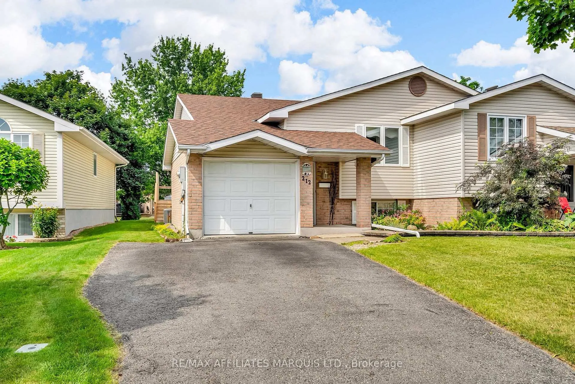 Photo 1 of 212 Northwoods Crescent, Cornwall — HOMEH