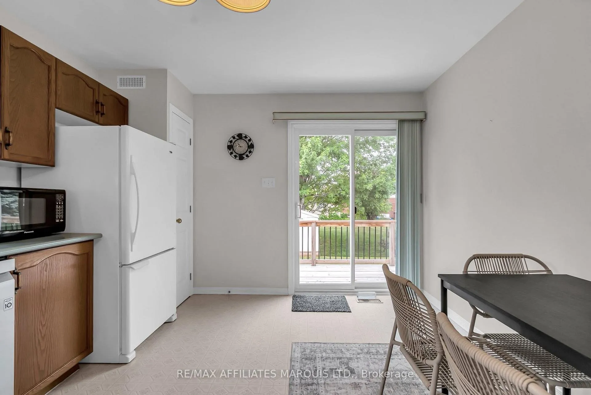 Photo 10 of 212 Northwoods Crescent, Cornwall — HOMEH