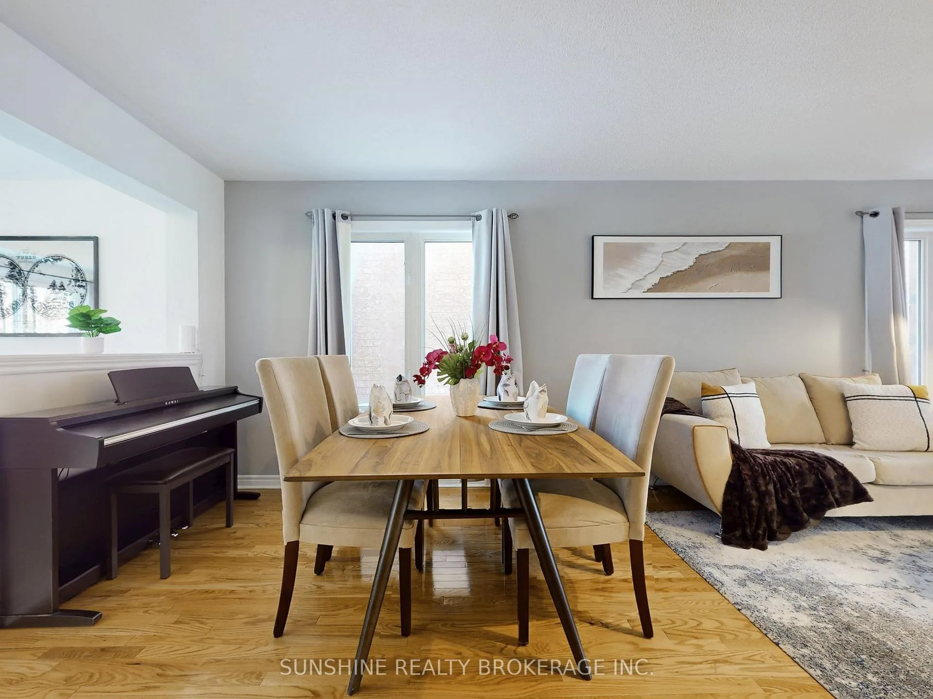 Photo 8 of 138 Beaverbrook Crescent, Vaughan, Rural Vaughan — HOMEH