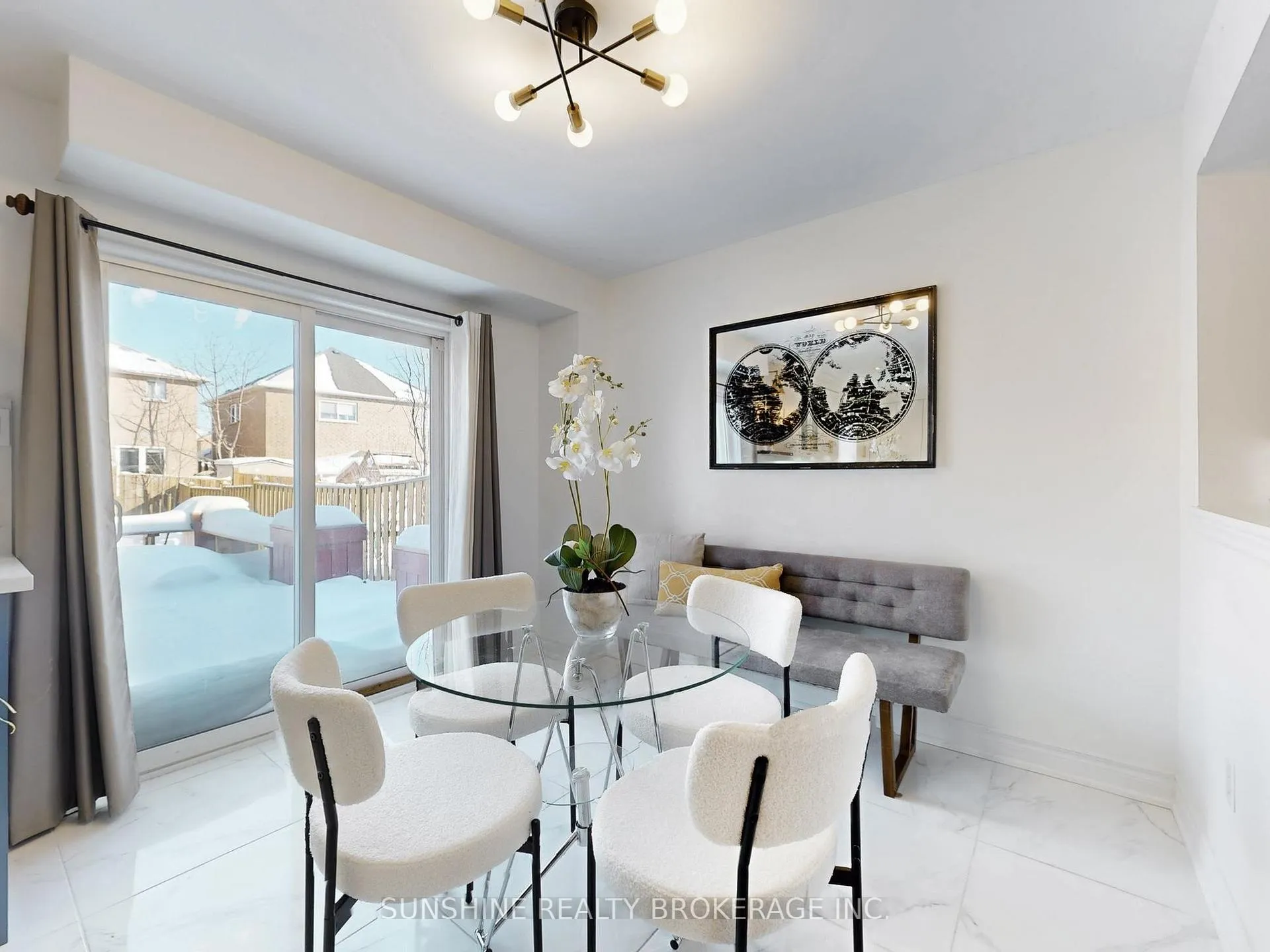 Photo 15 of 138 Beaverbrook Crescent, Vaughan, Rural Vaughan — HOMEH
