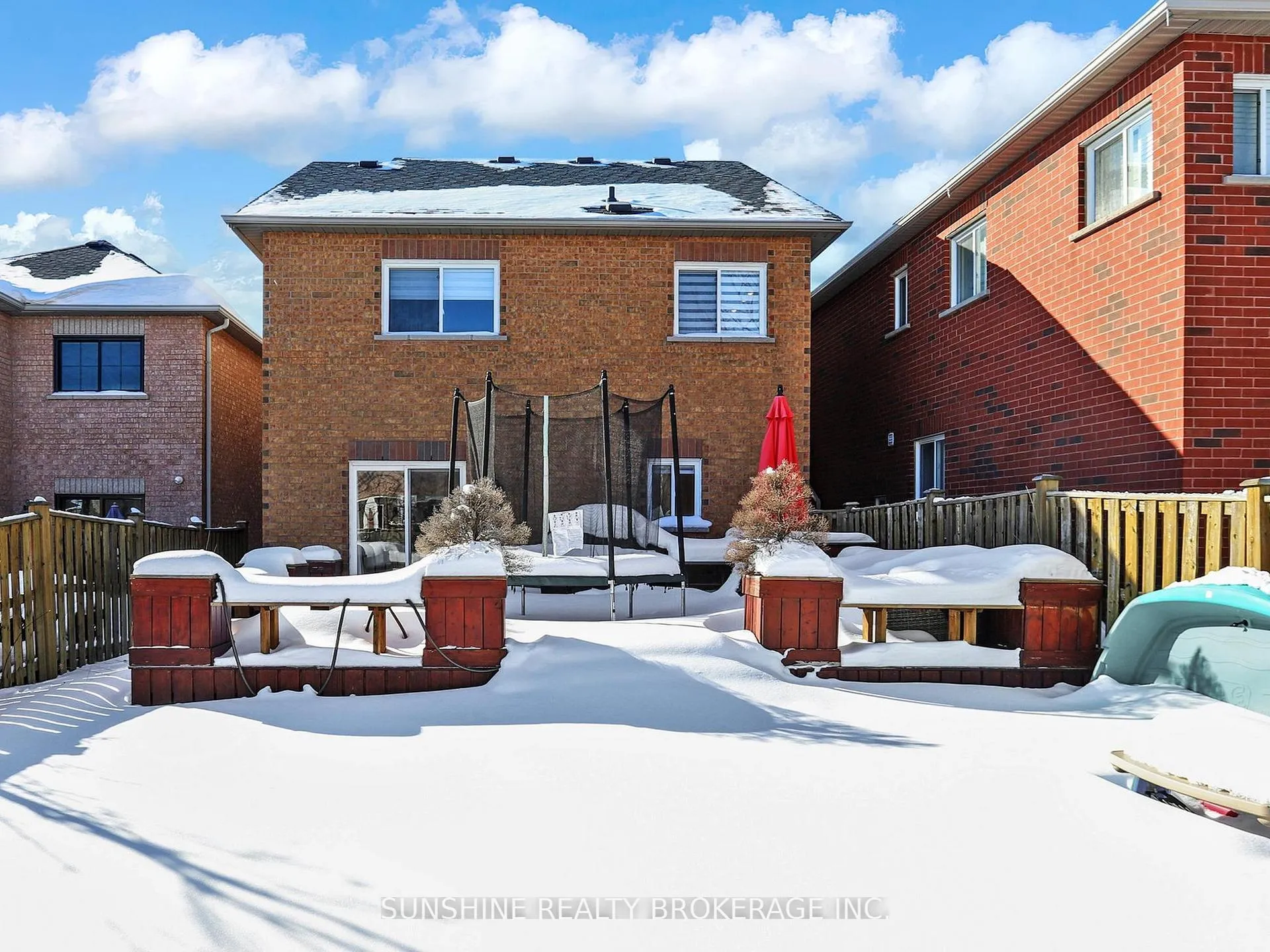 Photo 42 of 138 Beaverbrook Crescent, Vaughan, Rural Vaughan — HOMEH