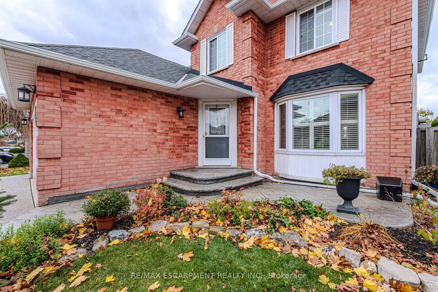 Photo 4 of 106 Rushdale Drive, Hamilton, Rushdale — HOMEH