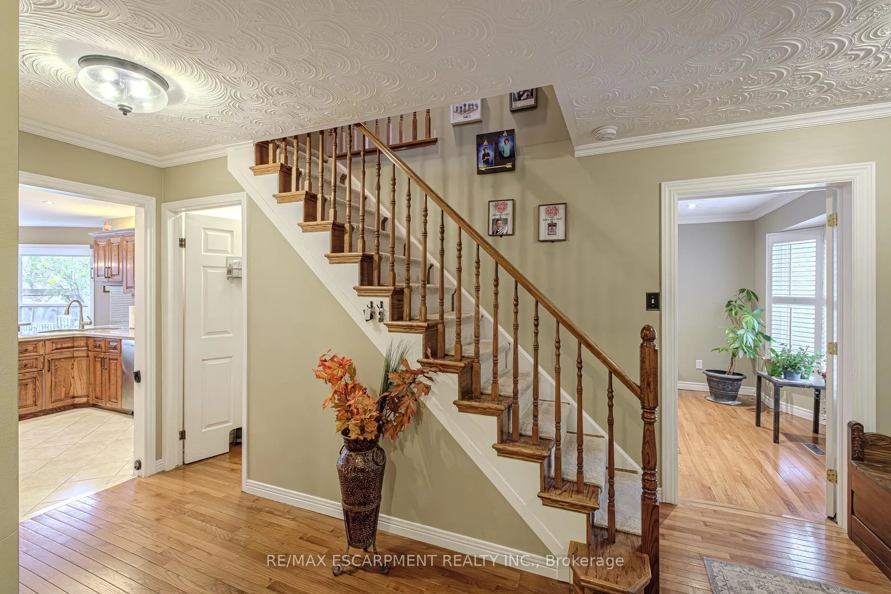 Photo 7 of 106 Rushdale Drive, Hamilton, Rushdale — HOMEH