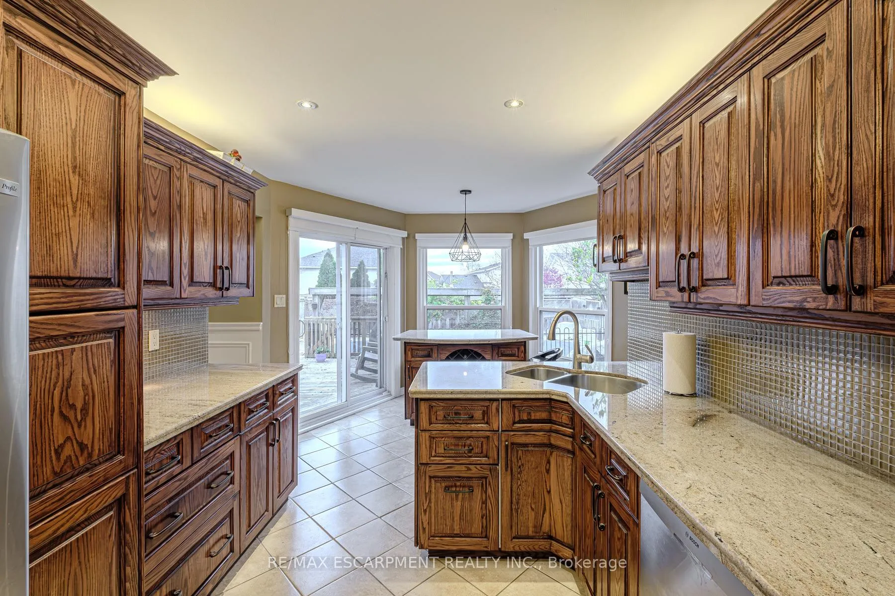 Photo 13 of 106 Rushdale Drive, Hamilton, Rushdale — HOMEH