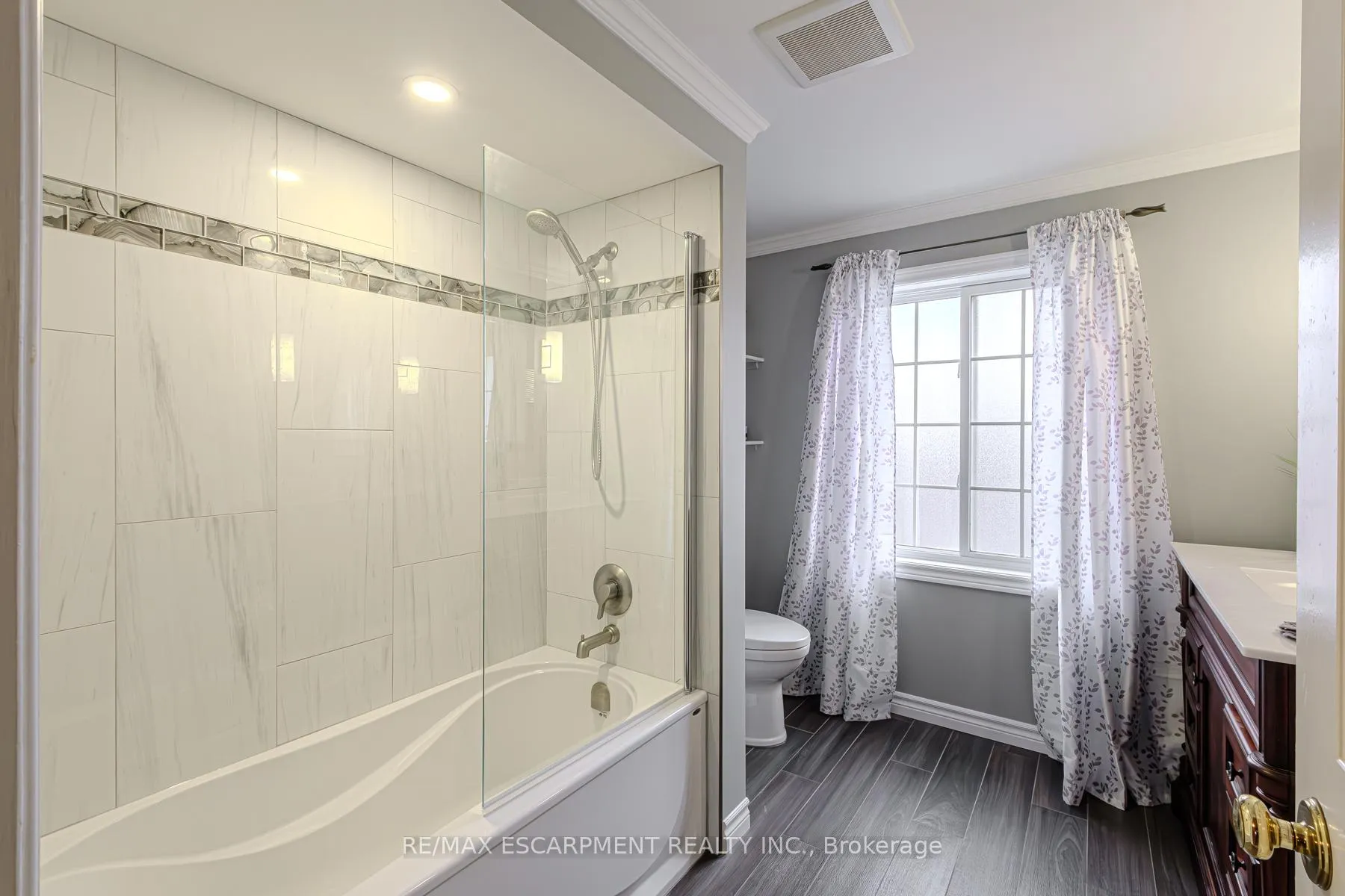 Photo 33 of 106 Rushdale Drive, Hamilton, Rushdale — HOMEH