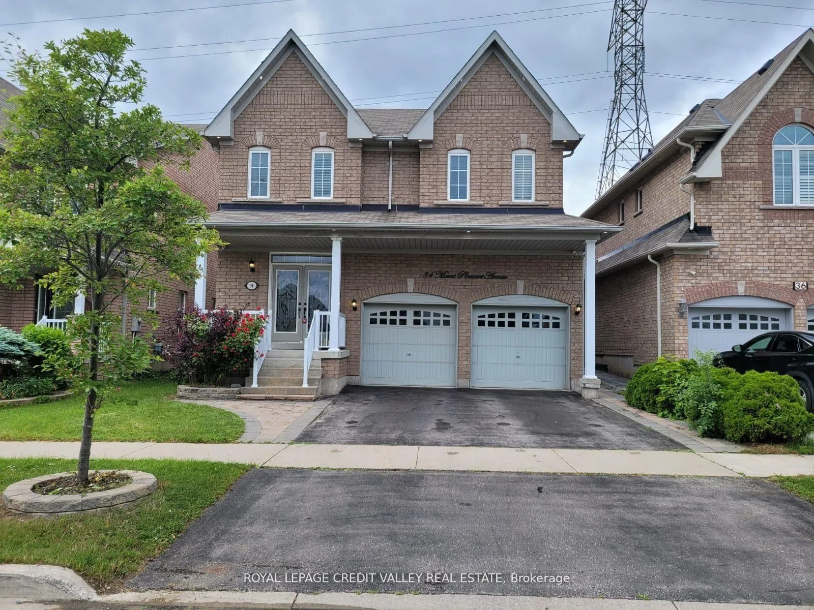 Photo 1 of 34 Mount Pleasant Avenue, Whitby, Blue Grass Meadows — HOMEH