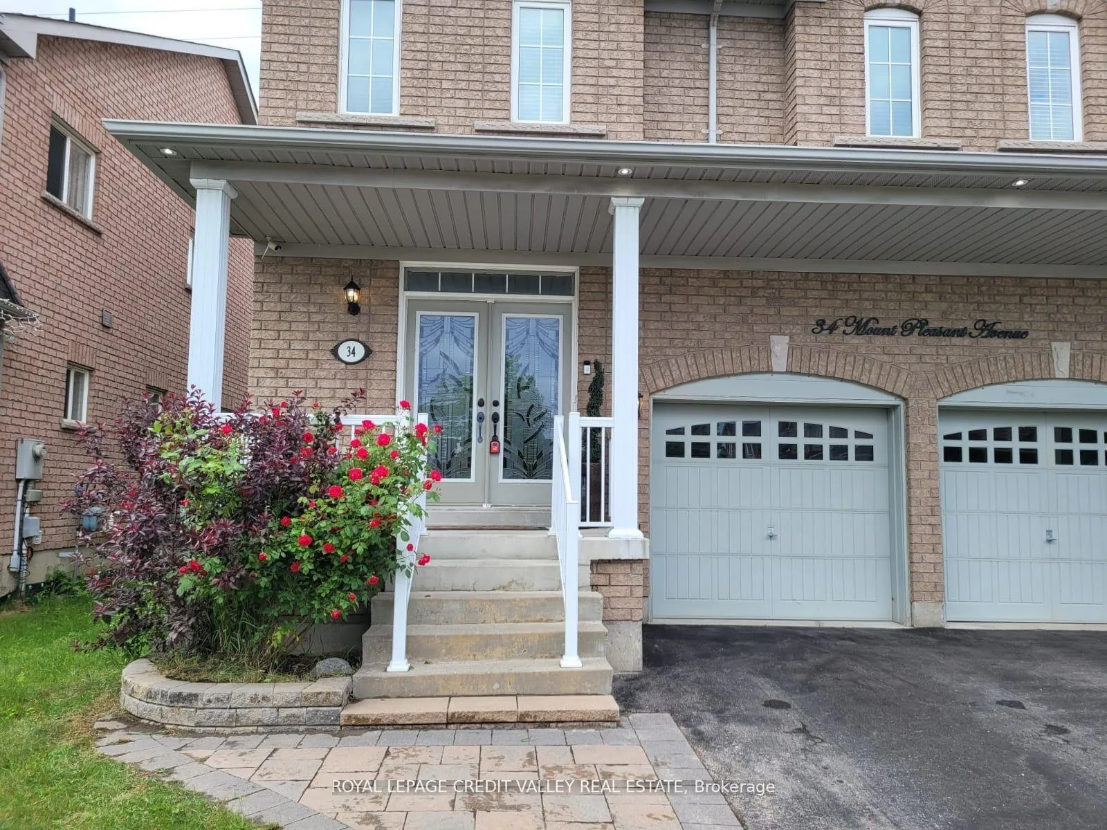 Photo 2 of 34 Mount Pleasant Avenue, Whitby, Blue Grass Meadows — HOMEH