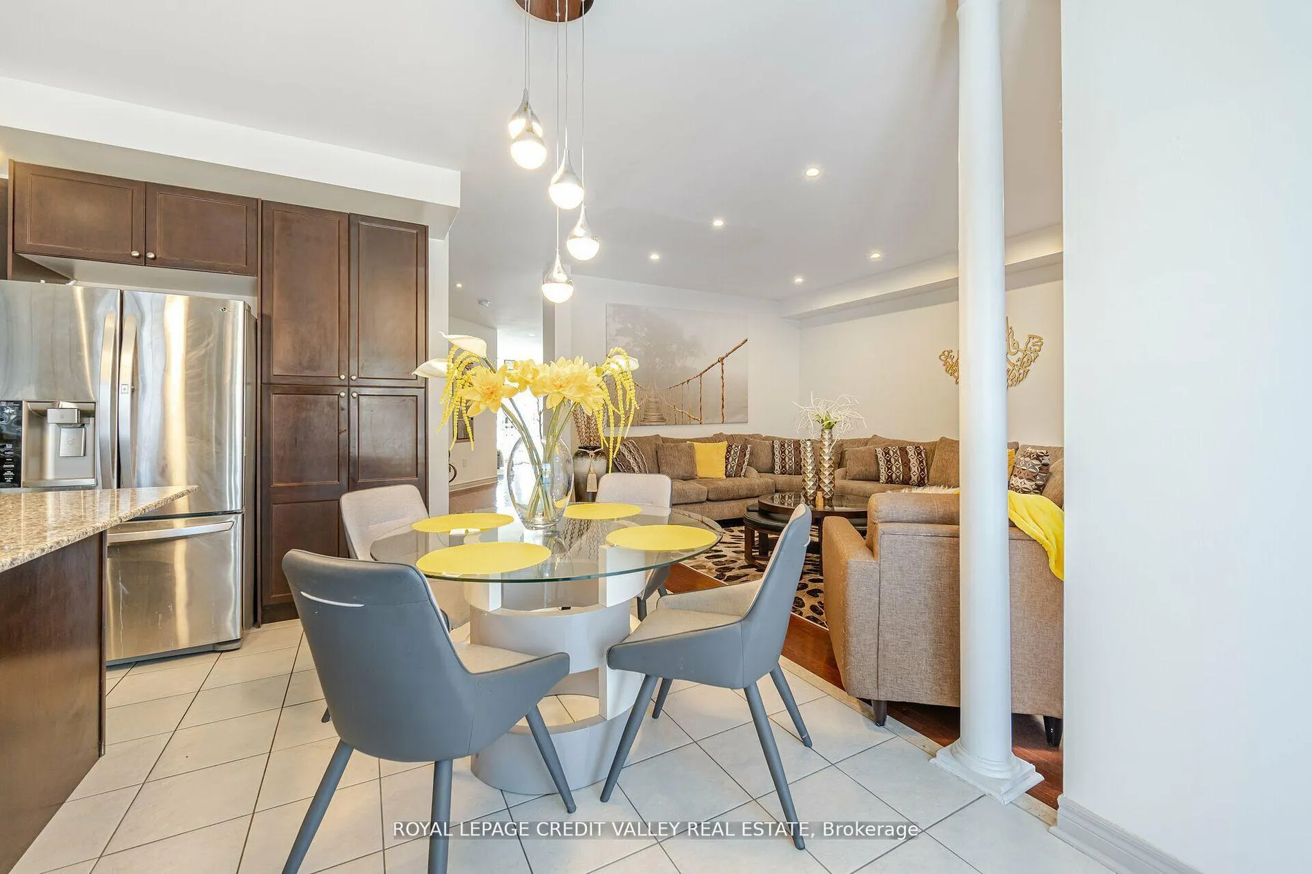 Photo 9 of 34 Mount Pleasant Avenue, Whitby, Blue Grass Meadows — HOMEH