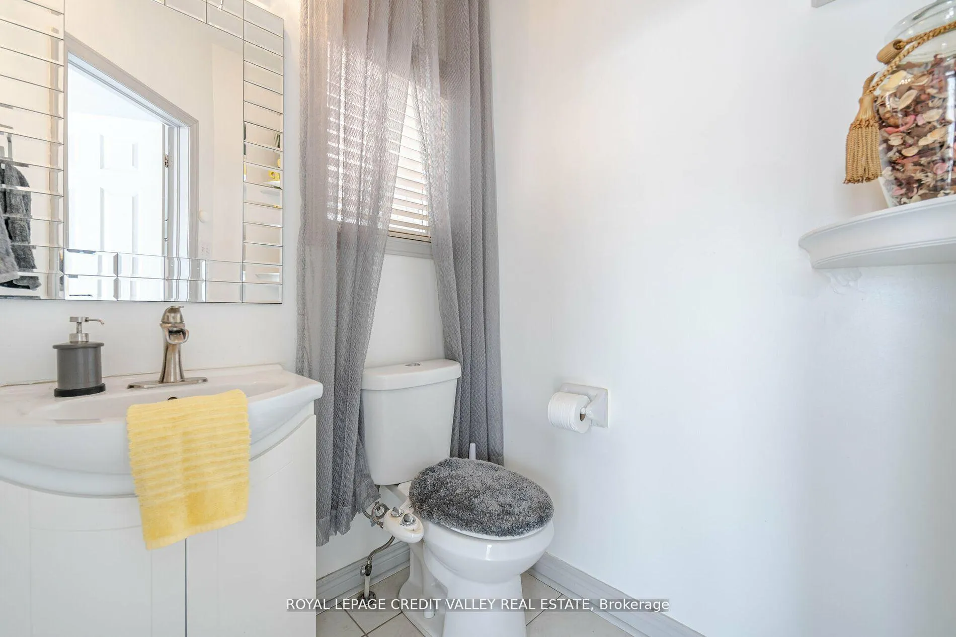 Photo 15 of 34 Mount Pleasant Avenue, Whitby, Blue Grass Meadows — HOMEH