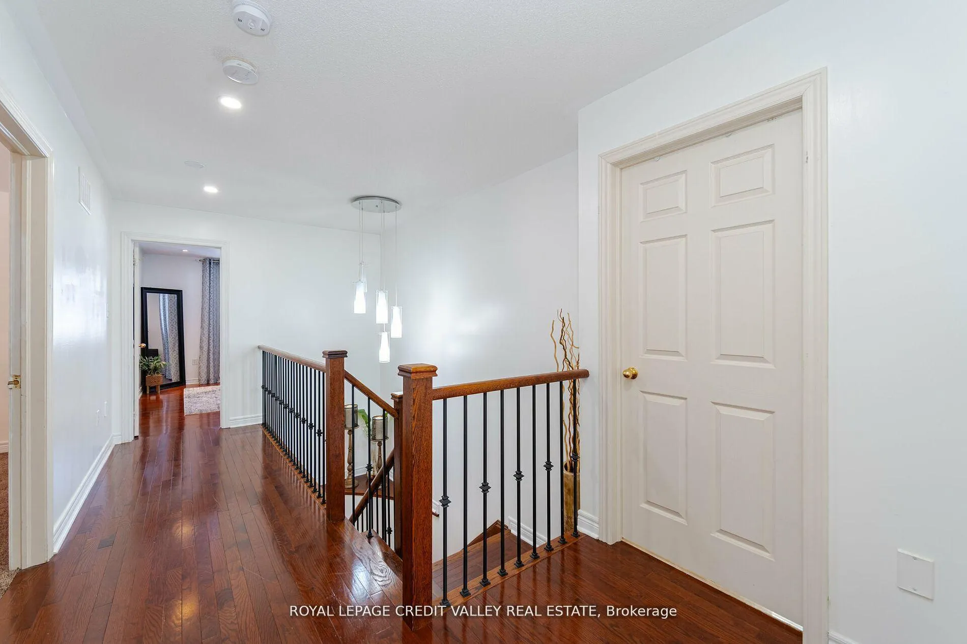 Photo 17 of 34 Mount Pleasant Avenue, Whitby, Blue Grass Meadows — HOMEH