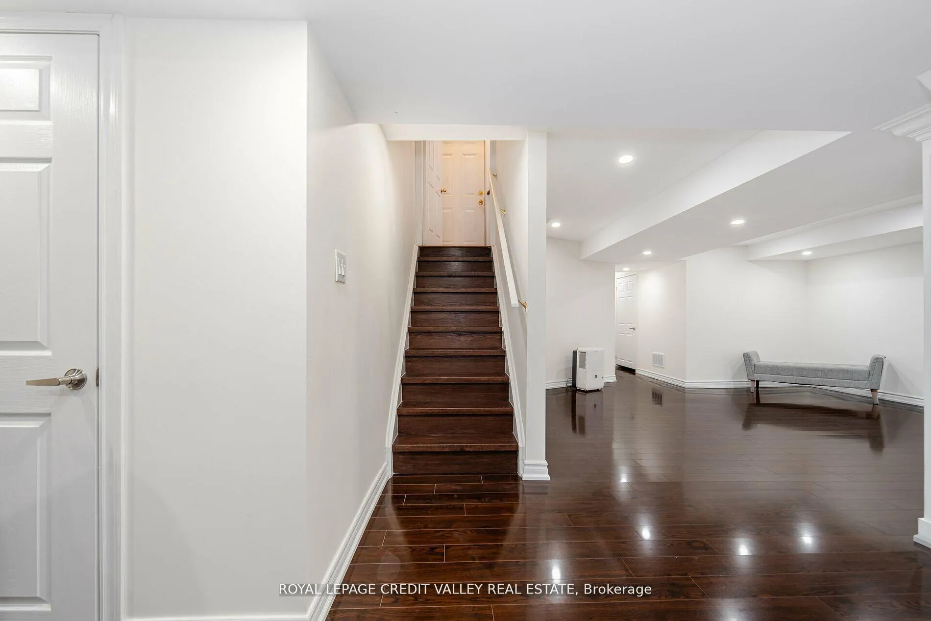 Photo 31 of 34 Mount Pleasant Avenue, Whitby, Blue Grass Meadows — HOMEH