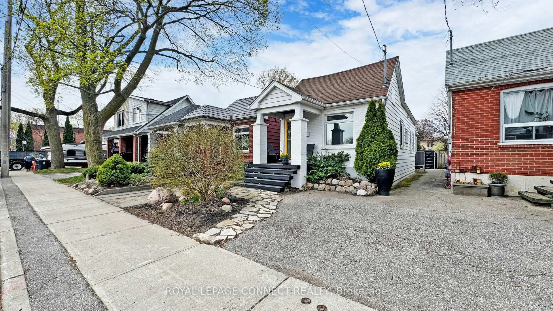 Photo 1 of 242 Gledhill Avenue, Toronto, Woodbine-Lumsden — HOMEH