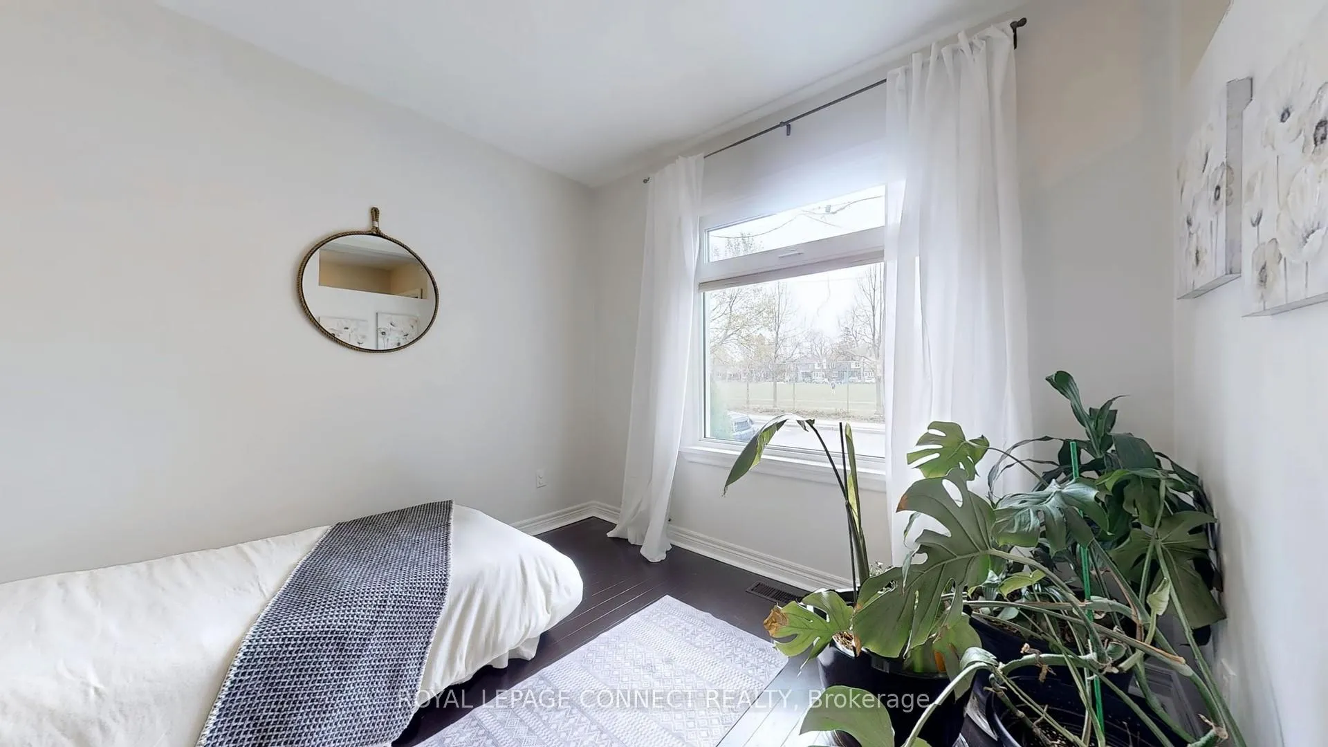 Photo 17 of 242 Gledhill Avenue, Toronto, Woodbine-Lumsden — HOMEH