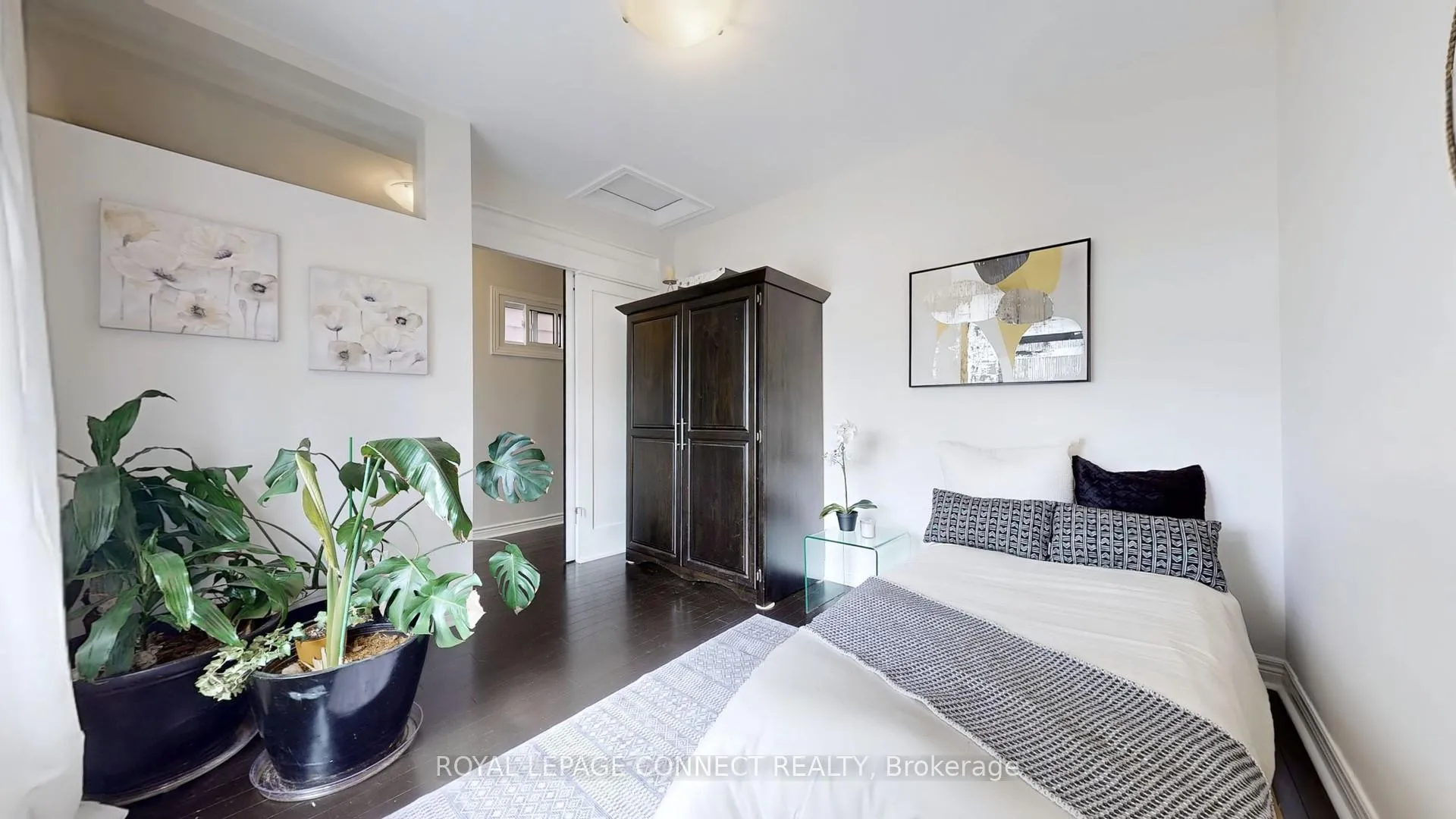 Photo 18 of 242 Gledhill Avenue, Toronto, Woodbine-Lumsden — HOMEH