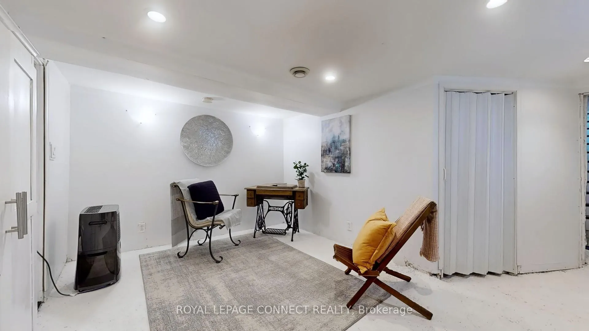 Photo 24 of 242 Gledhill Avenue, Toronto, Woodbine-Lumsden — HOMEH