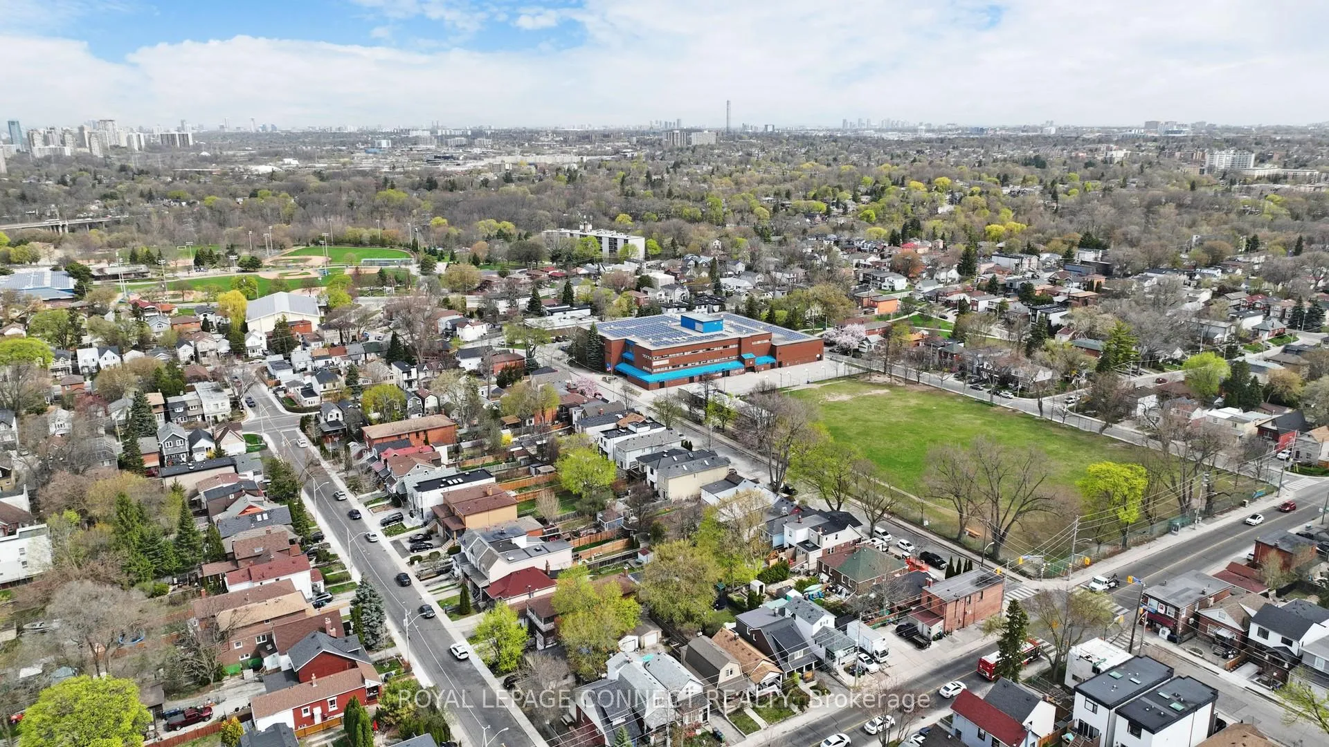 Photo 33 of 242 Gledhill Avenue, Toronto, Woodbine-Lumsden — HOMEH