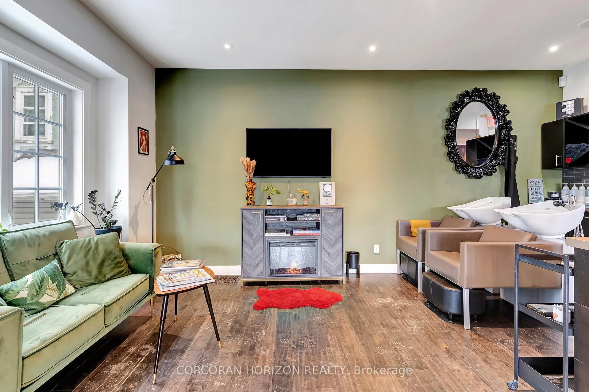 Photo 11 of 976 King Street W, Kitchener — HOMEH