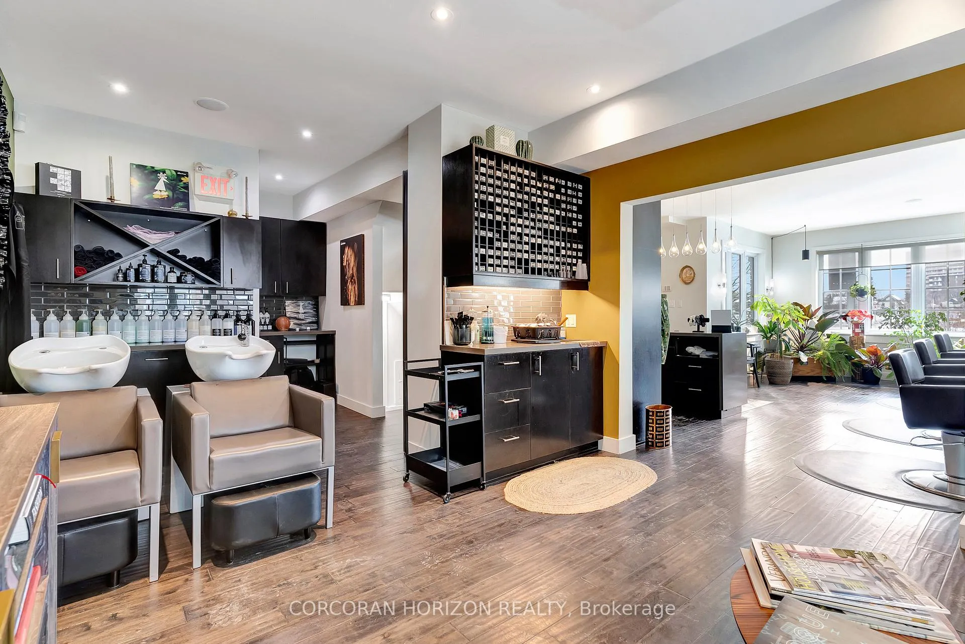 Photo 13 of 976 King Street W, Kitchener — HOMEH