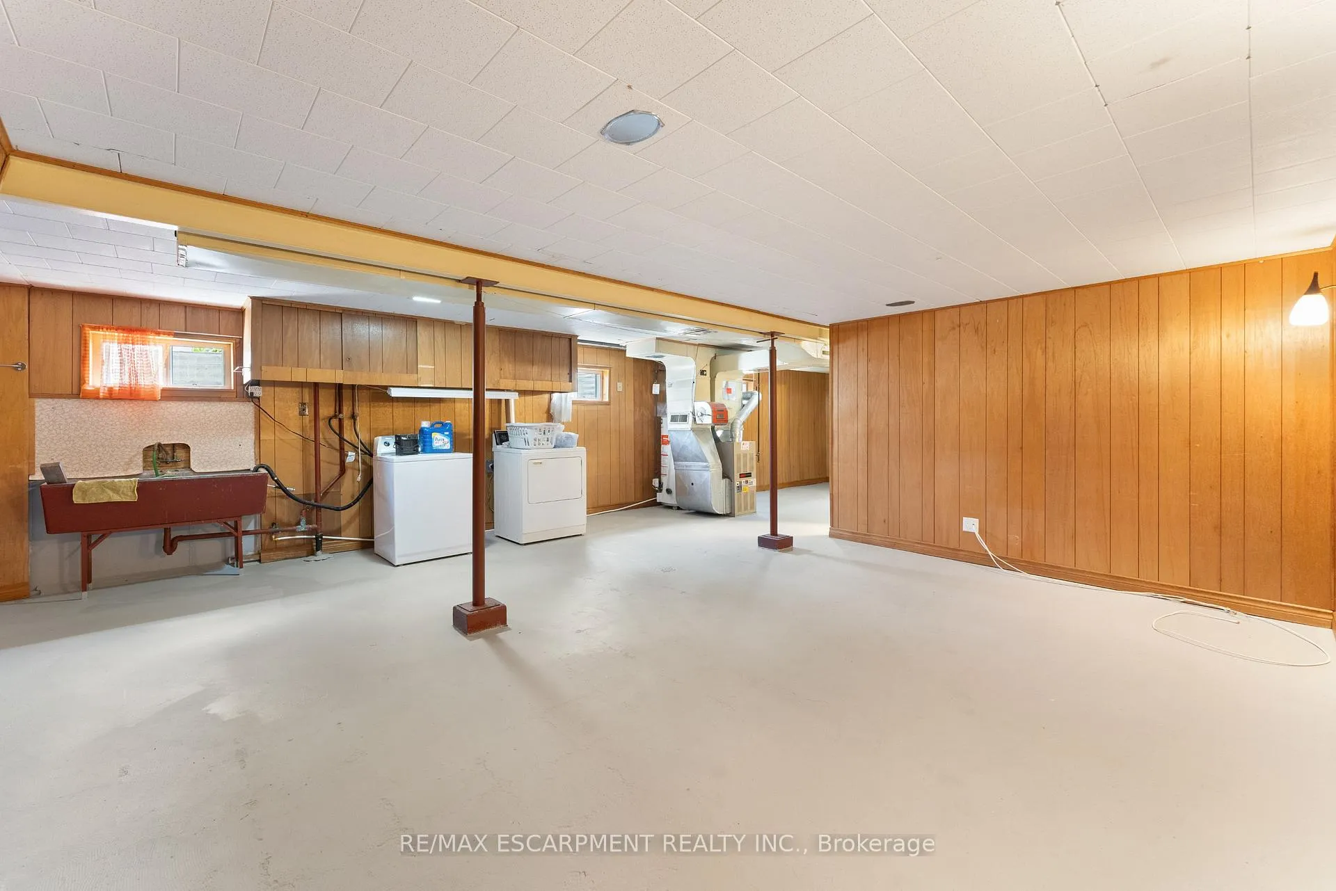 Photo 29 of 46 Burness Drive, St. Catharines, Secord Woods — HOMEH