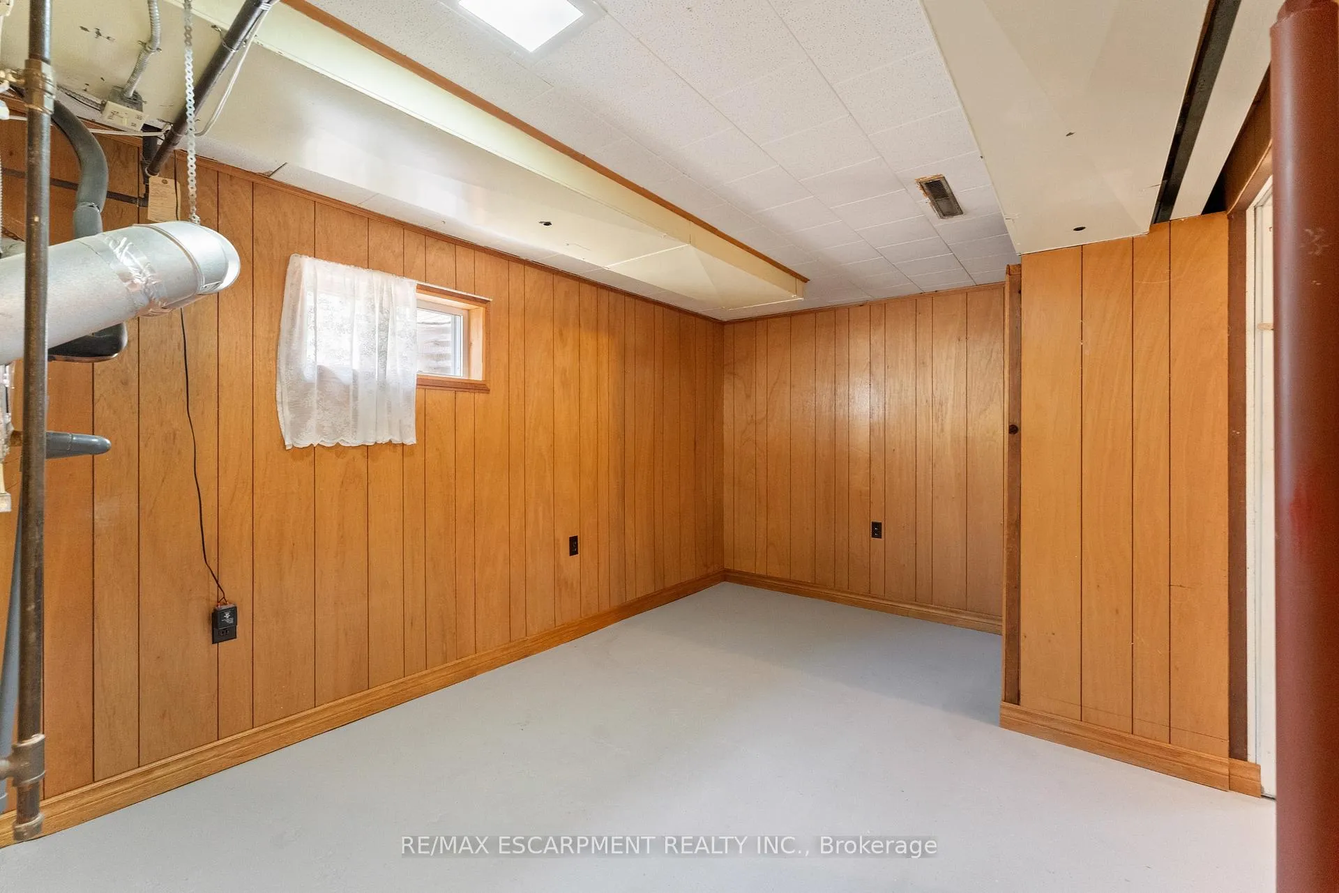 Photo 31 of 46 Burness Drive, St. Catharines, Secord Woods — HOMEH