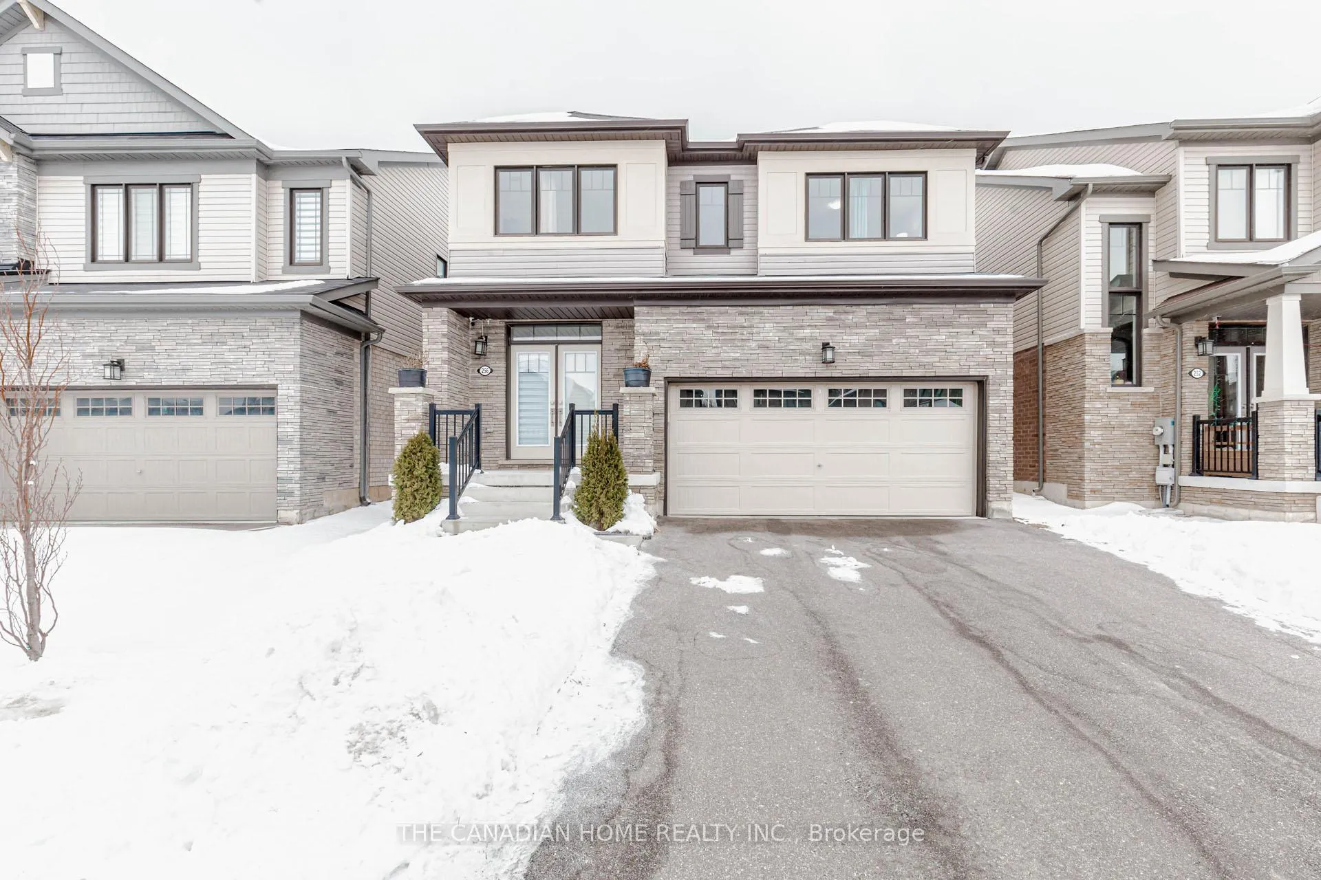 Photo 3 of 256 Bedrock Drive, Hamilton, Stoney Creek — HOMEH