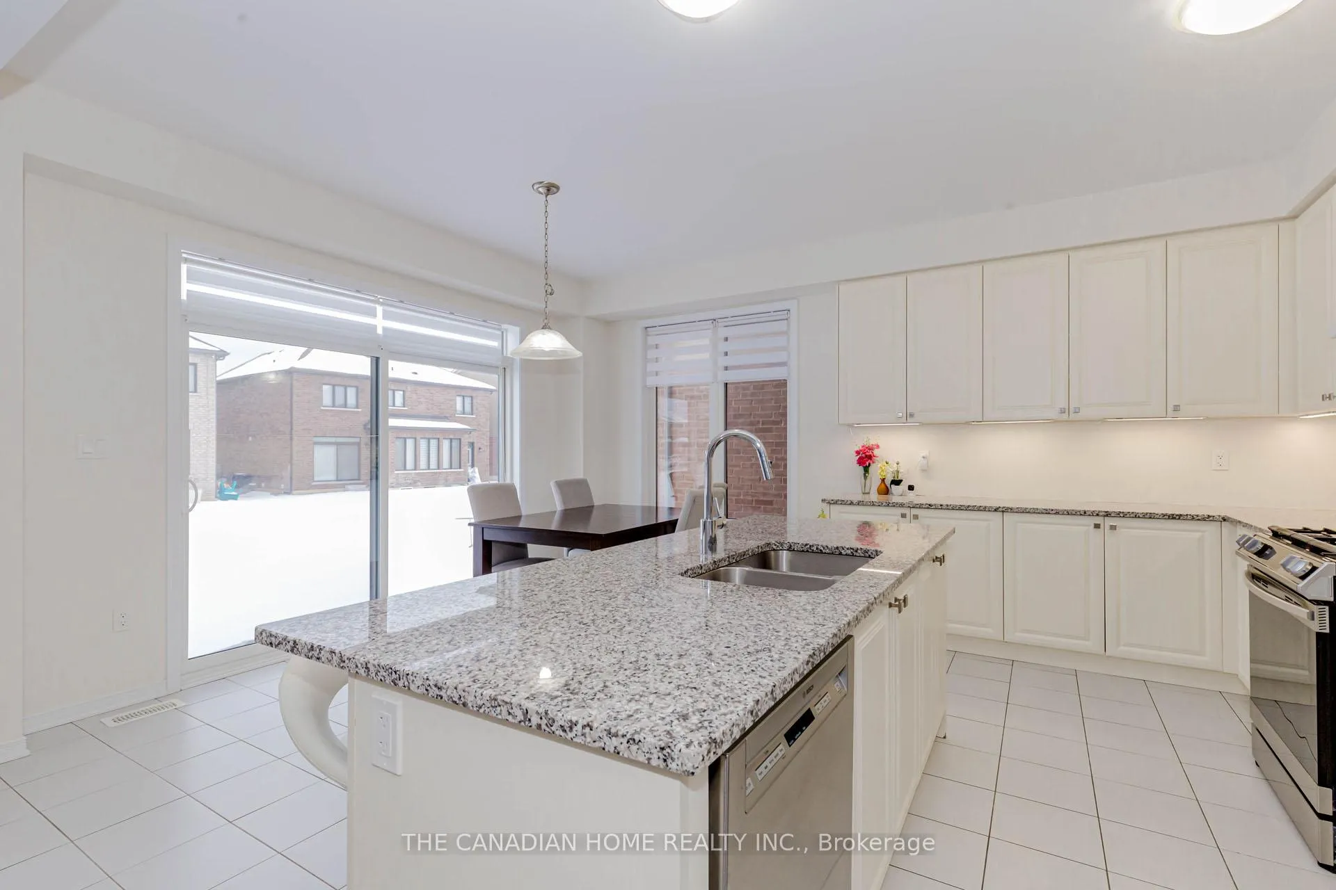 Photo 16 of 256 Bedrock Drive, Hamilton, Stoney Creek — HOMEH