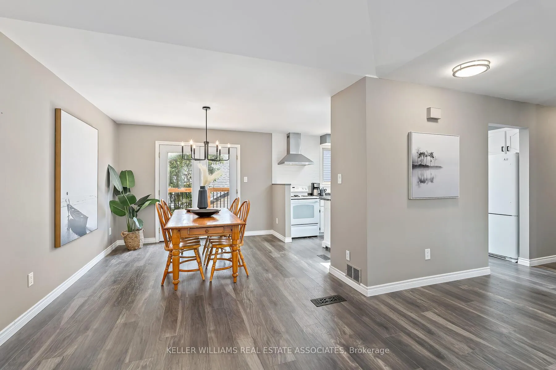 Photo 10 of 101 May Street, Guelph/Eramosa, Rockwood — HOMEH