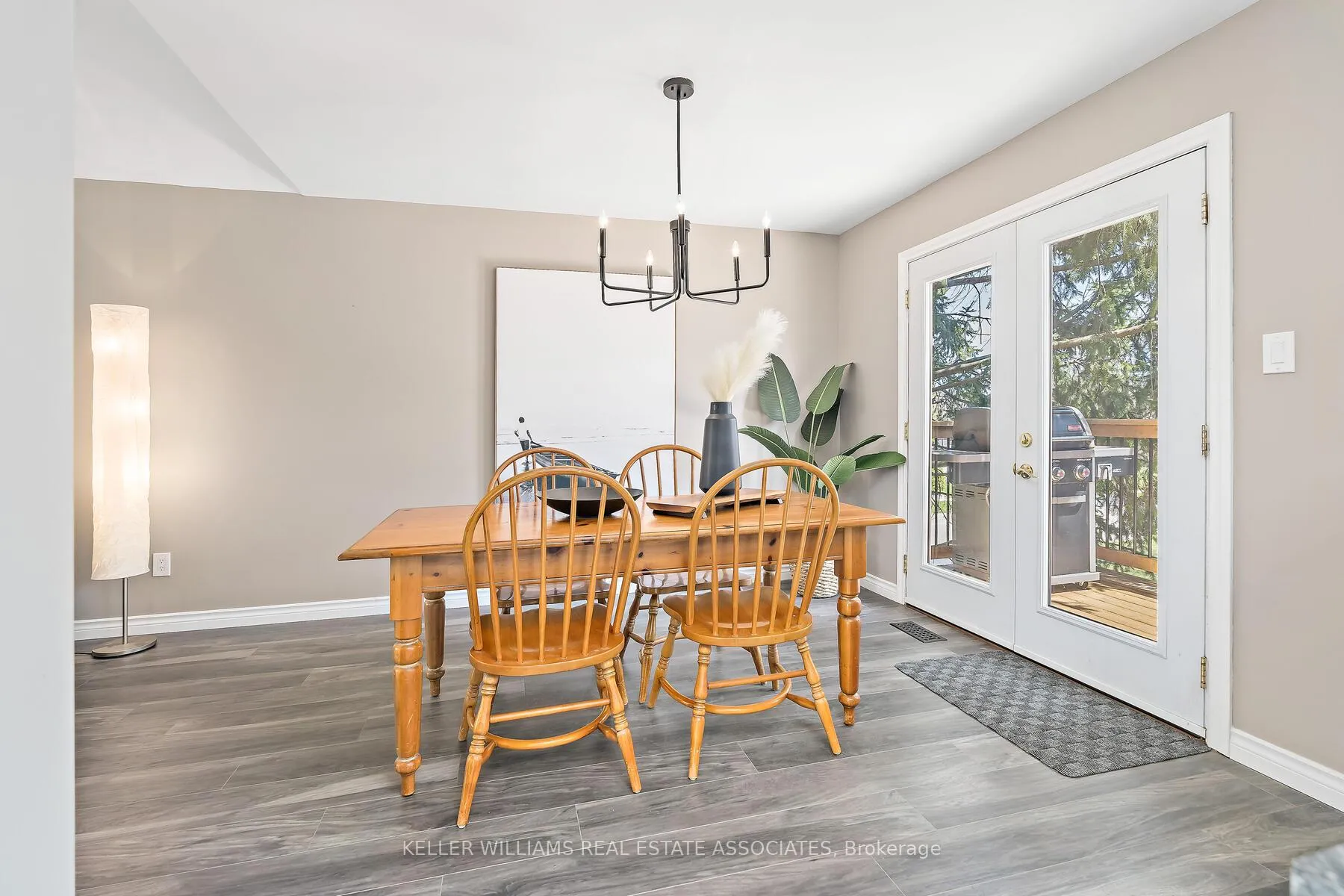 Photo 11 of 101 May Street, Guelph/Eramosa, Rockwood — HOMEH