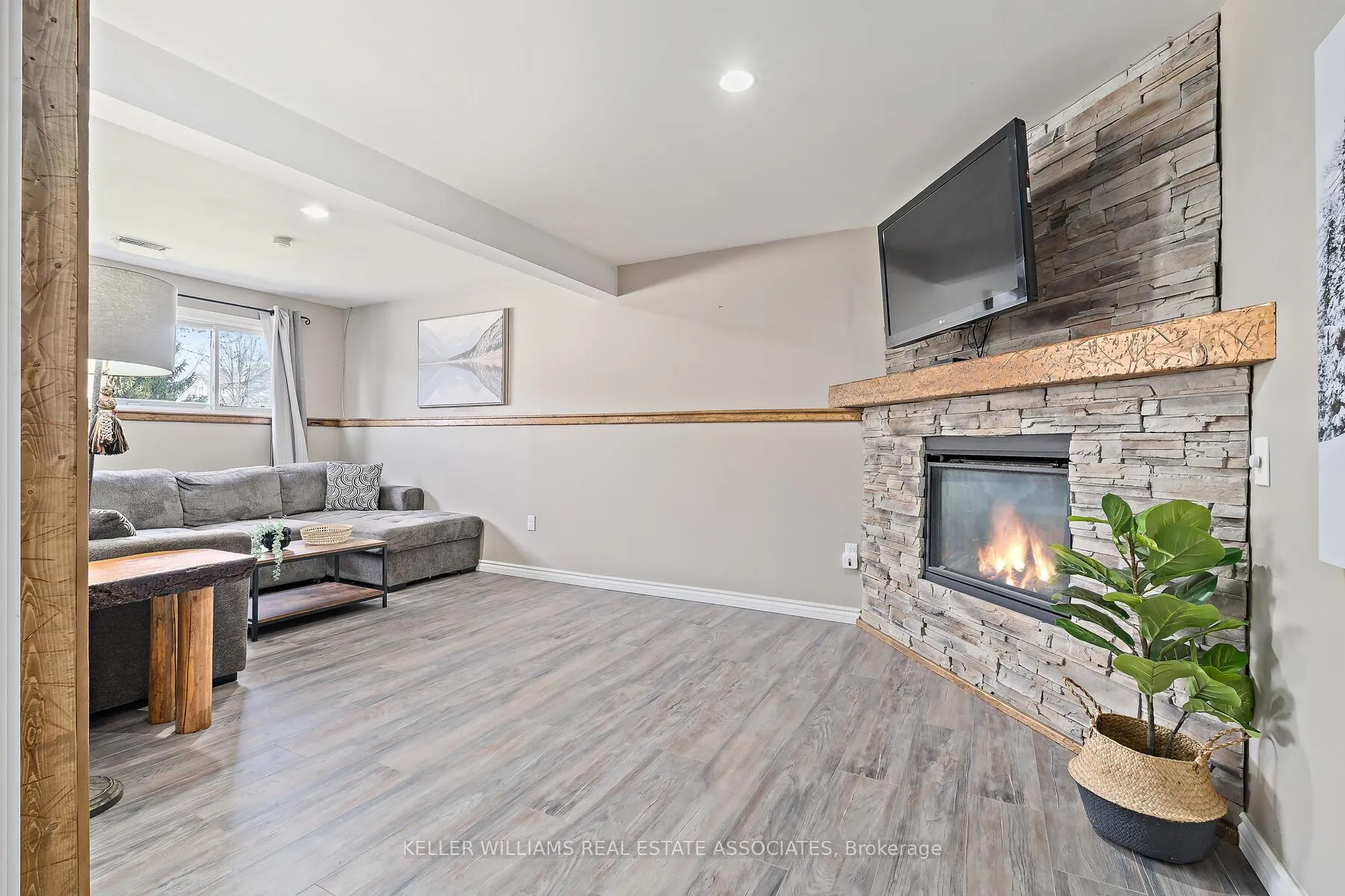 Photo 25 of 101 May Street, Guelph/Eramosa, Rockwood — HOMEH