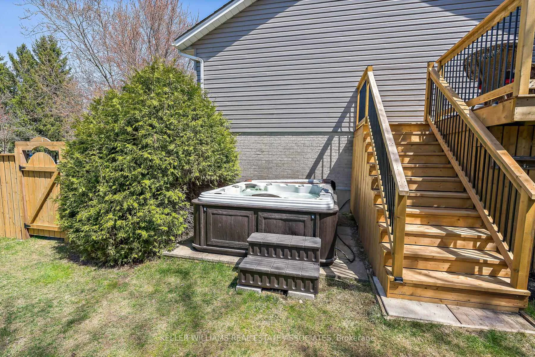 Photo 39 of 101 May Street, Guelph/Eramosa, Rockwood — HOMEH