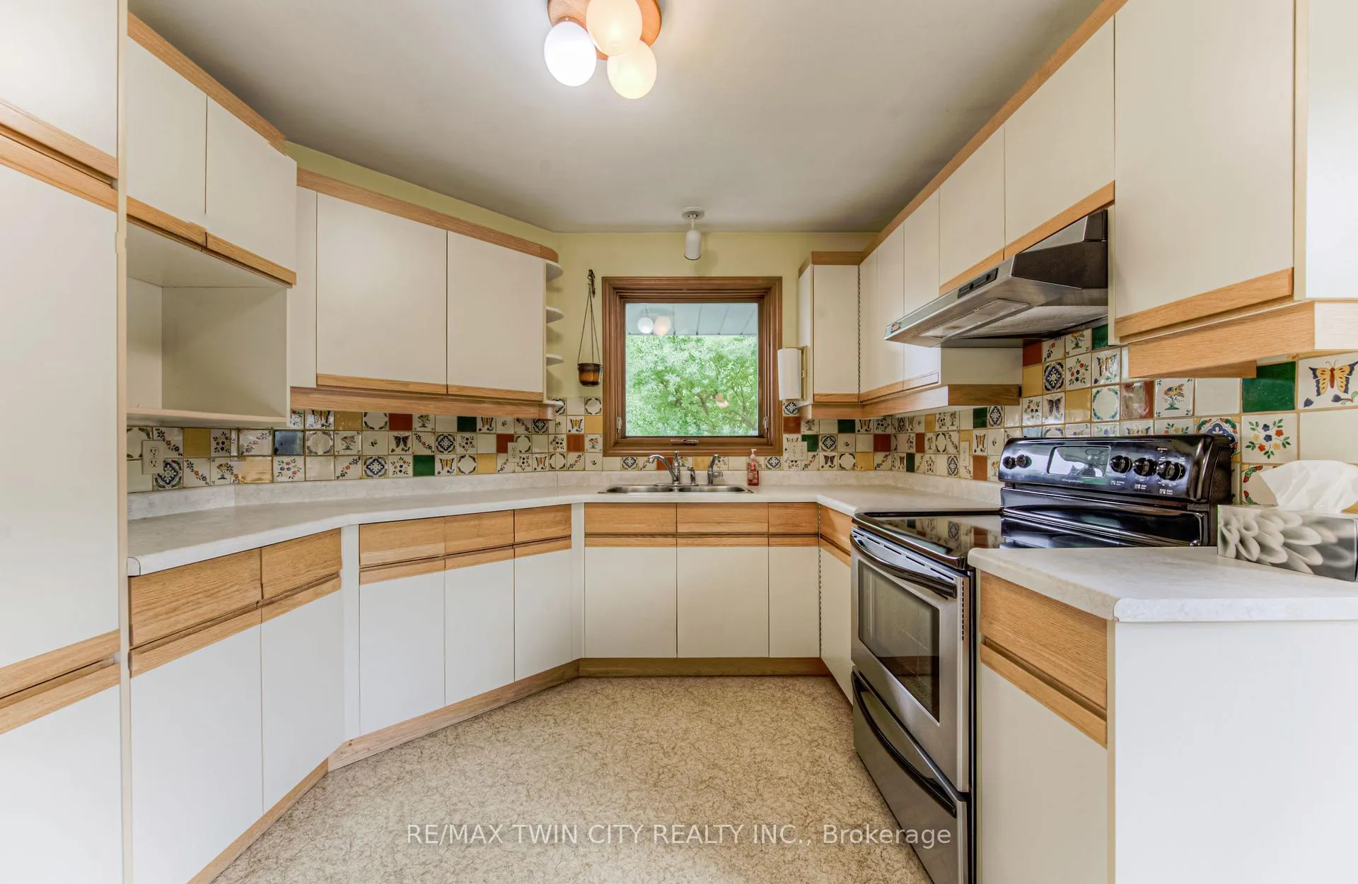 Photo 5 of 17 Pintail Drive, Woolwich — HOMEH
