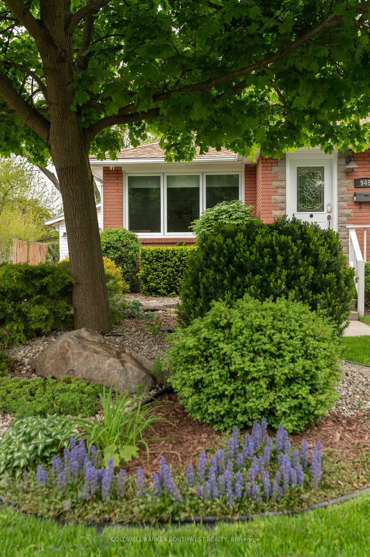 Photo 4 of 948 Kemsley Drive, Sarnia — HOMEH