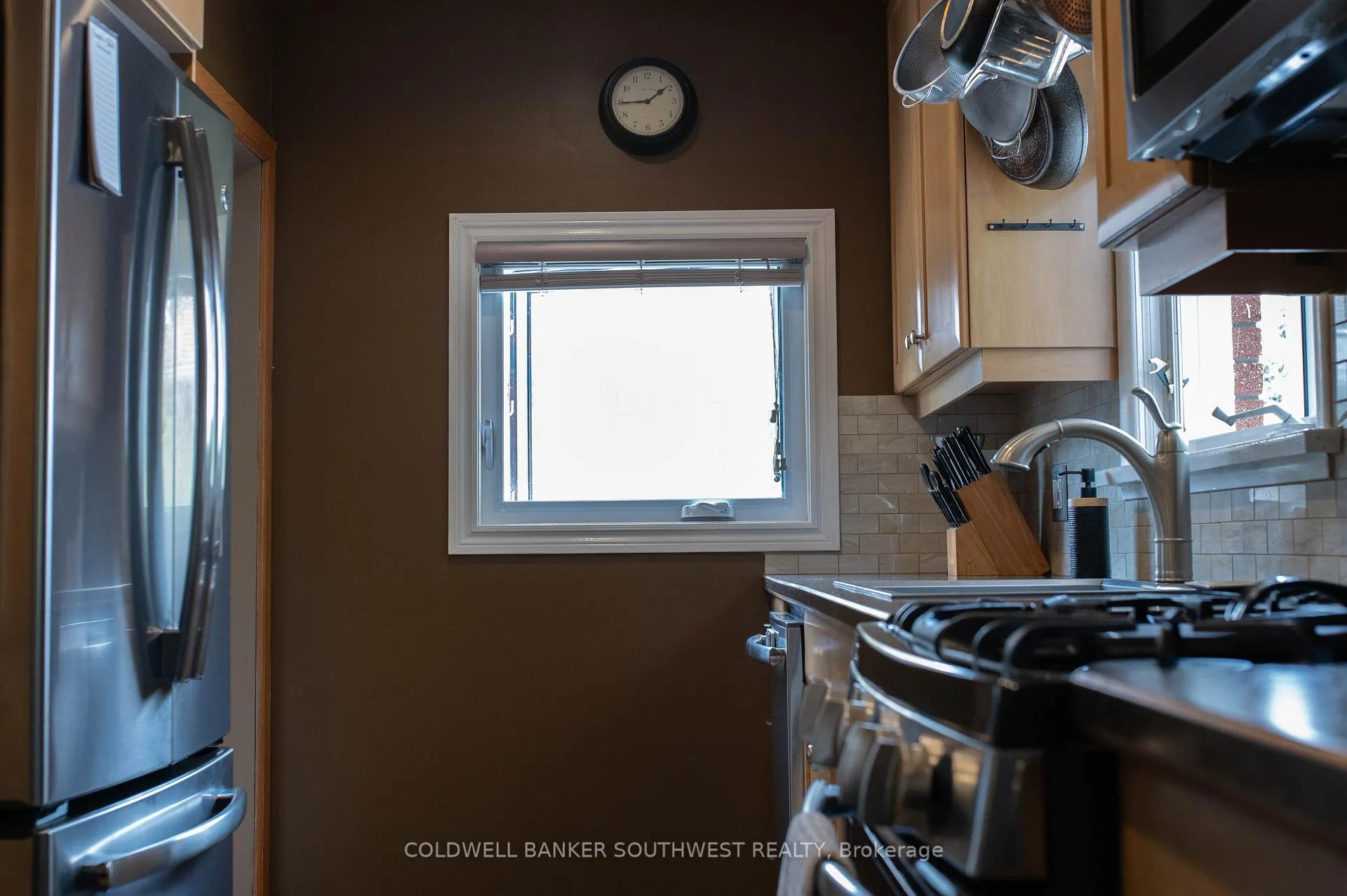 Photo 16 of 948 Kemsley Drive, Sarnia — HOMEH