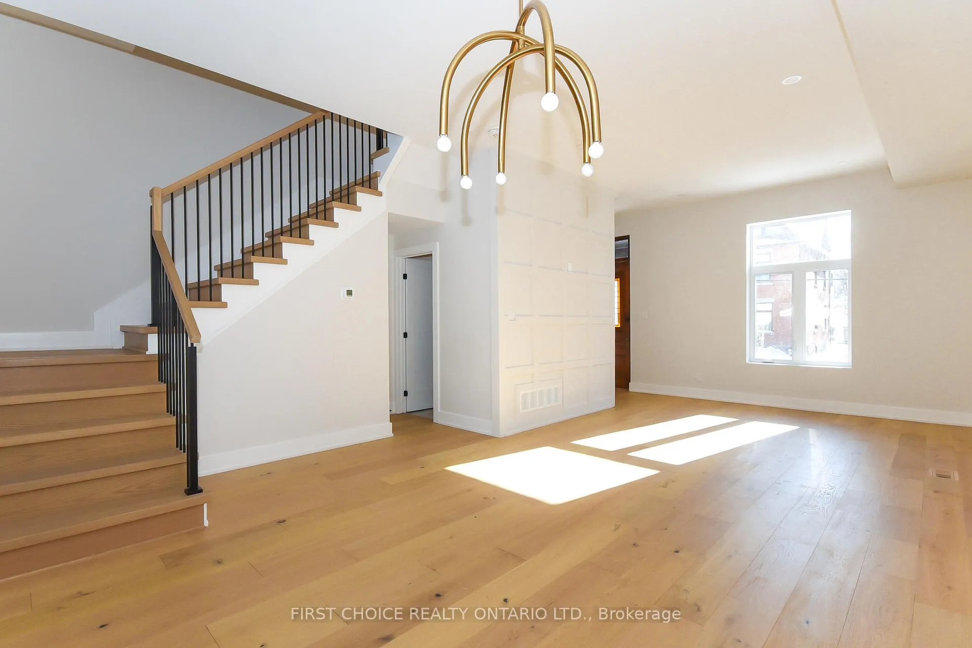 Photo 4 of 29 Third Avenue, Ottawa, Glebe — HOMEH