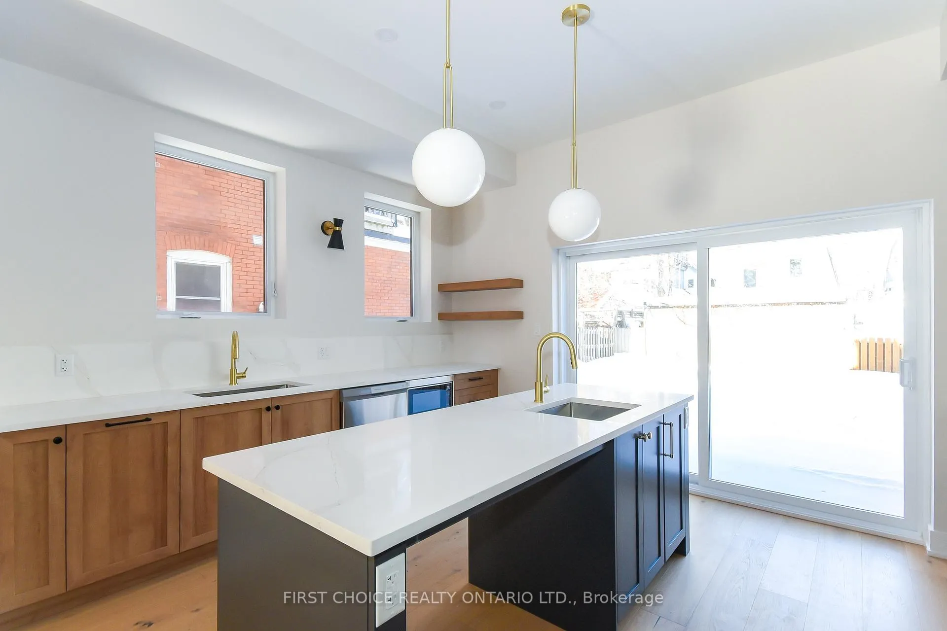 Photo 12 of 29 Third Avenue, Ottawa, Glebe — HOMEH