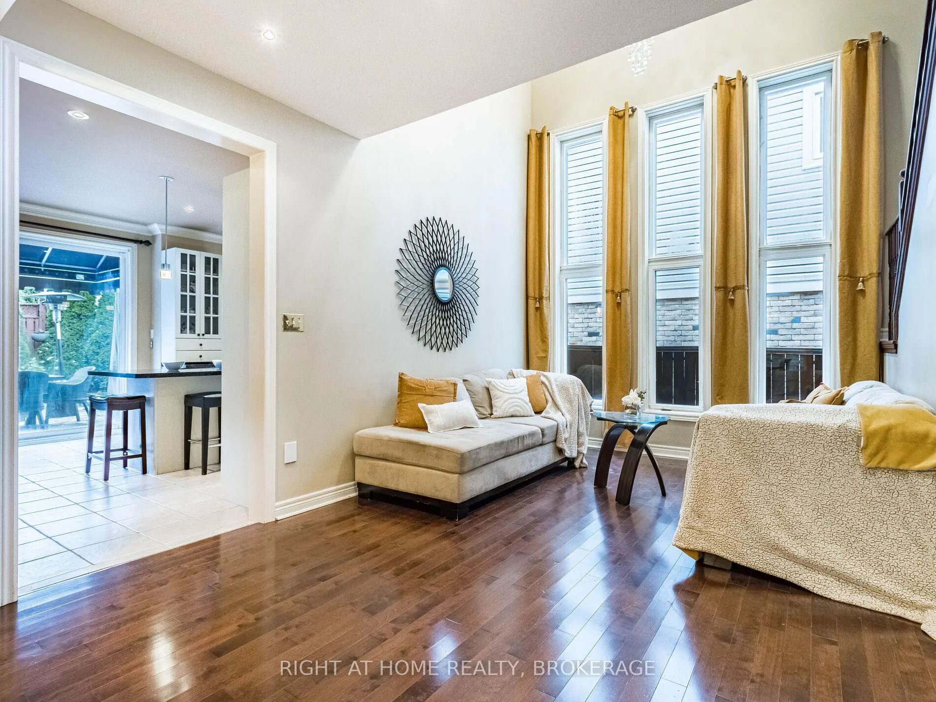 Photo 7 of 1084 Holdsworth Crescent, Milton, Coates — HOMEH