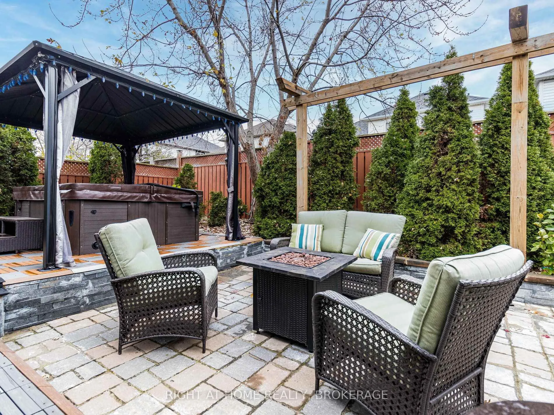 Photo 39 of 1084 Holdsworth Crescent, Milton, Coates — HOMEH