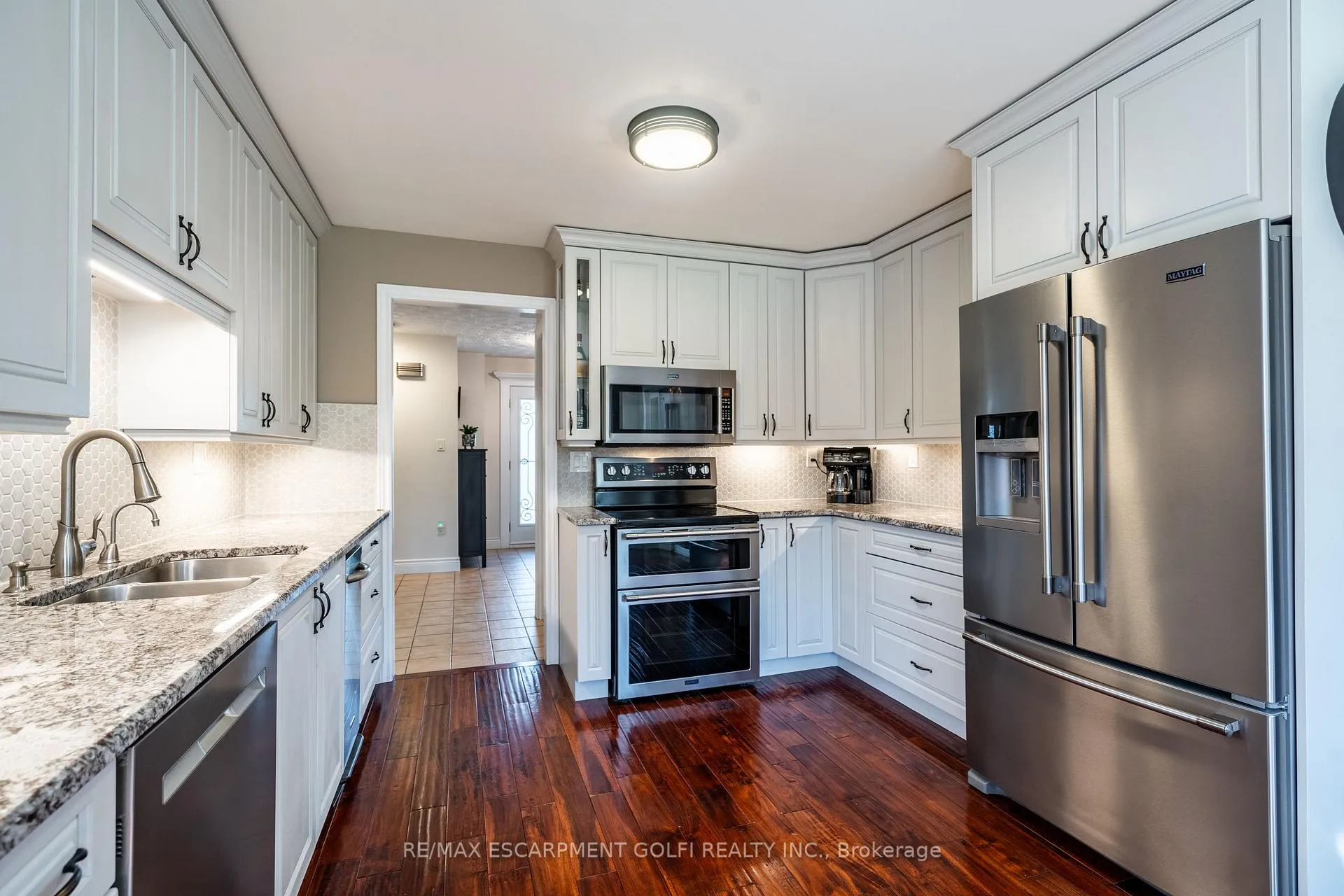 Photo 12 of 41 Hearthside Crescent, Hamilton, Stoney Creek — HOMEH