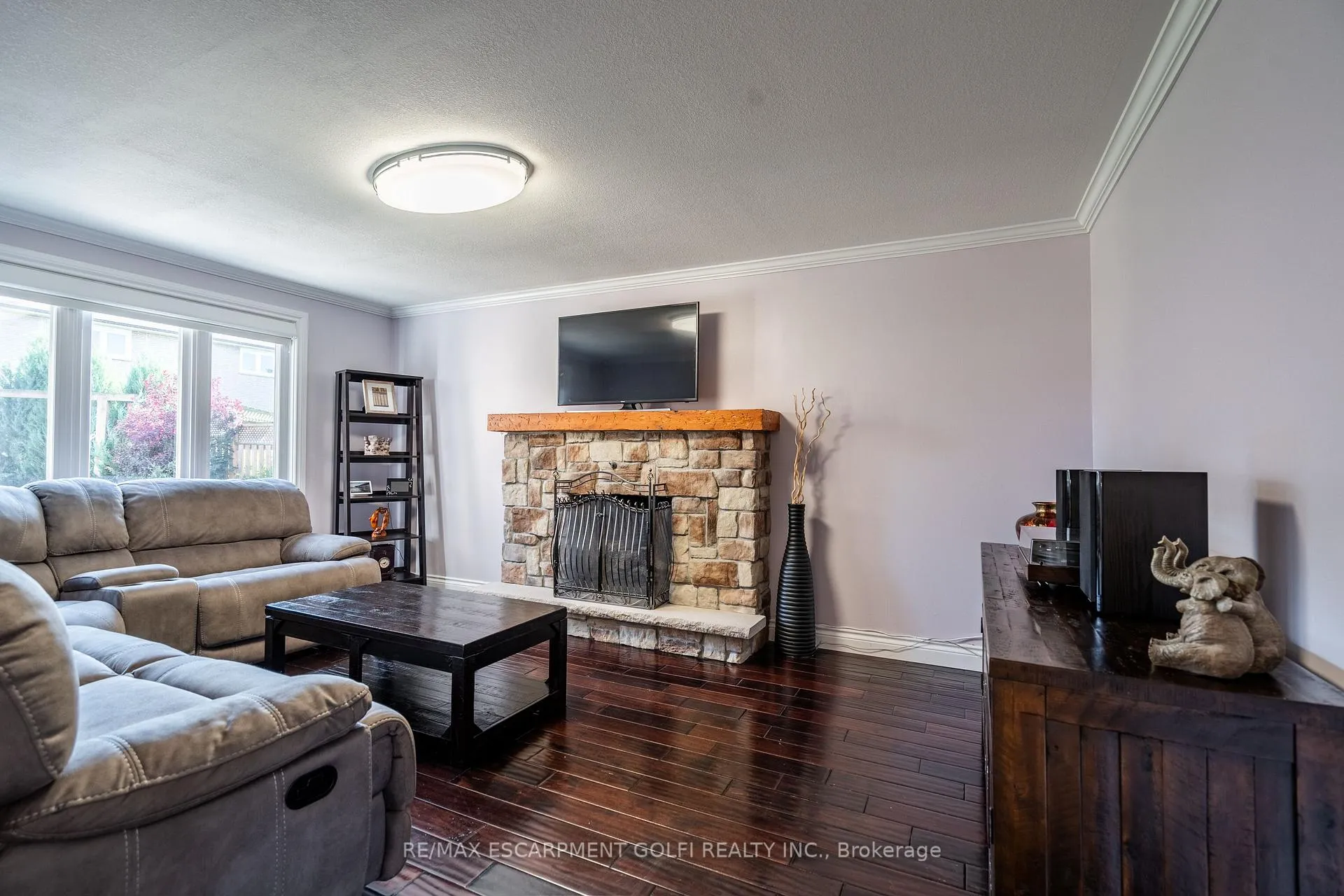 Photo 19 of 41 Hearthside Crescent, Hamilton, Stoney Creek — HOMEH