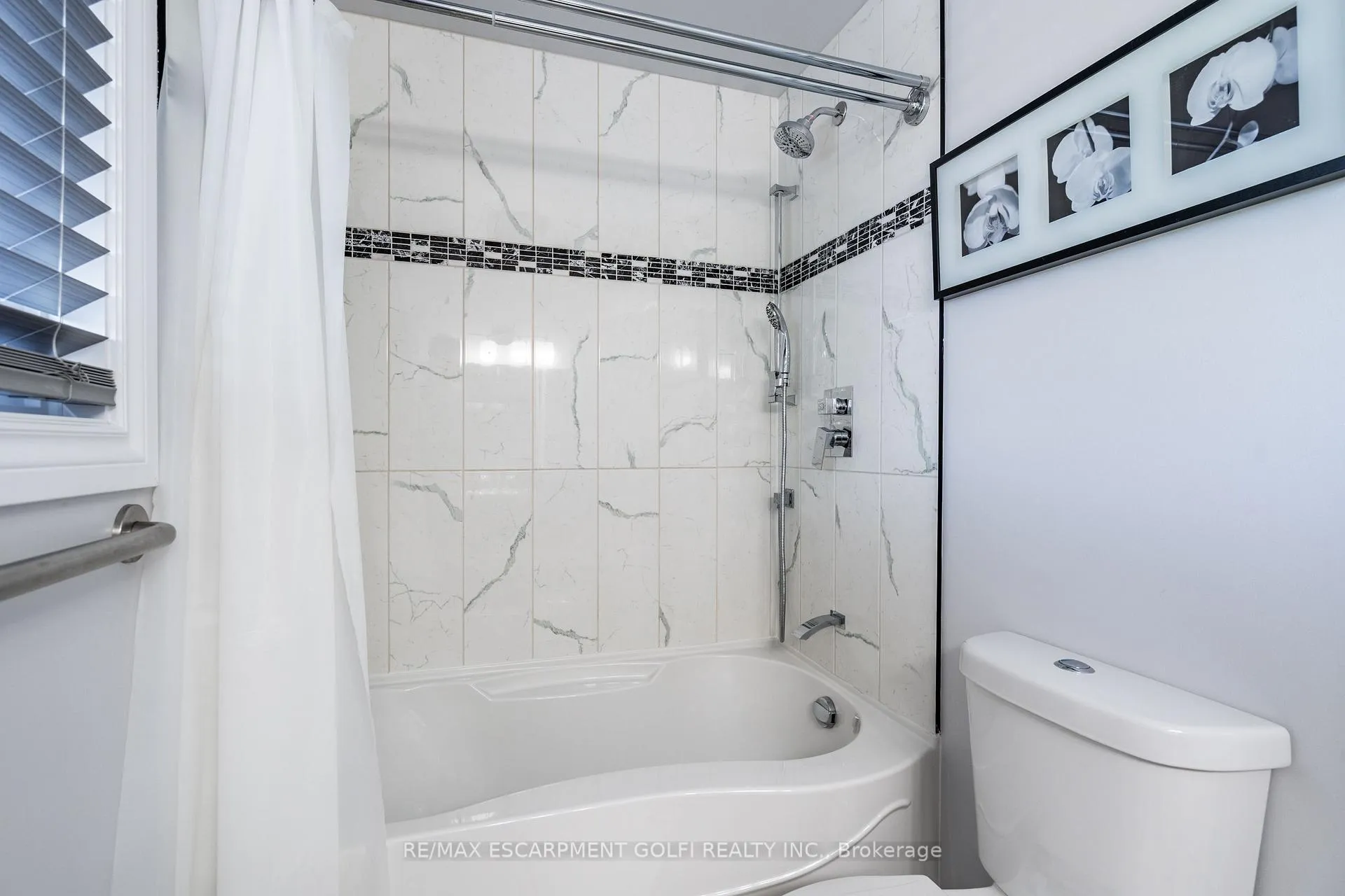 Photo 27 of 41 Hearthside Crescent, Hamilton, Stoney Creek — HOMEH