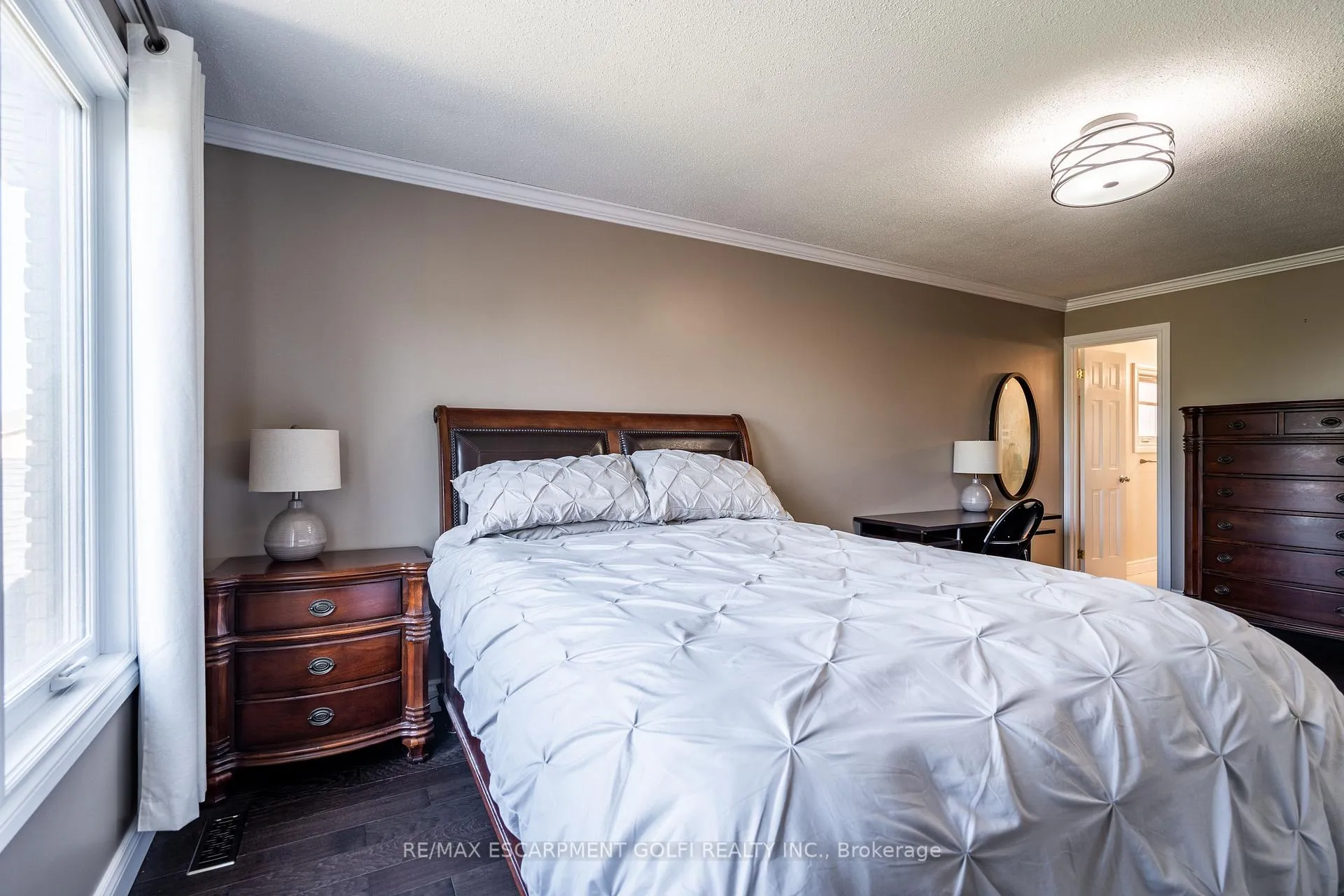 Photo 29 of 41 Hearthside Crescent, Hamilton, Stoney Creek — HOMEH