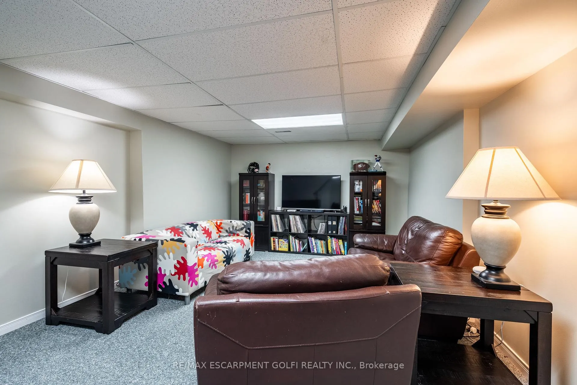 Photo 33 of 41 Hearthside Crescent, Hamilton, Stoney Creek — HOMEH
